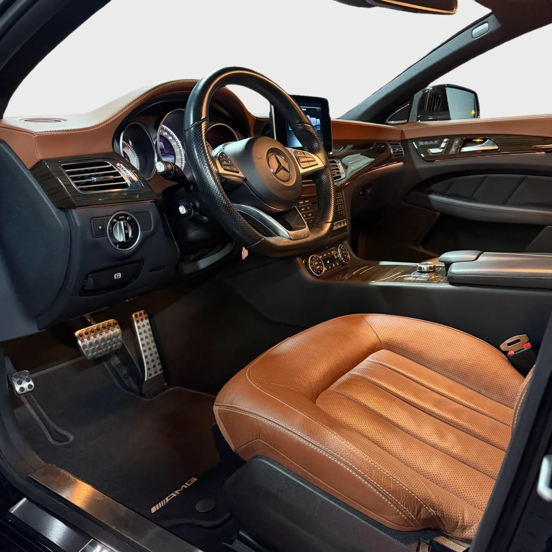 MERCEDES-BENZ CLS 350 BlueTEC 4Matic 7G-Tronic-image-6