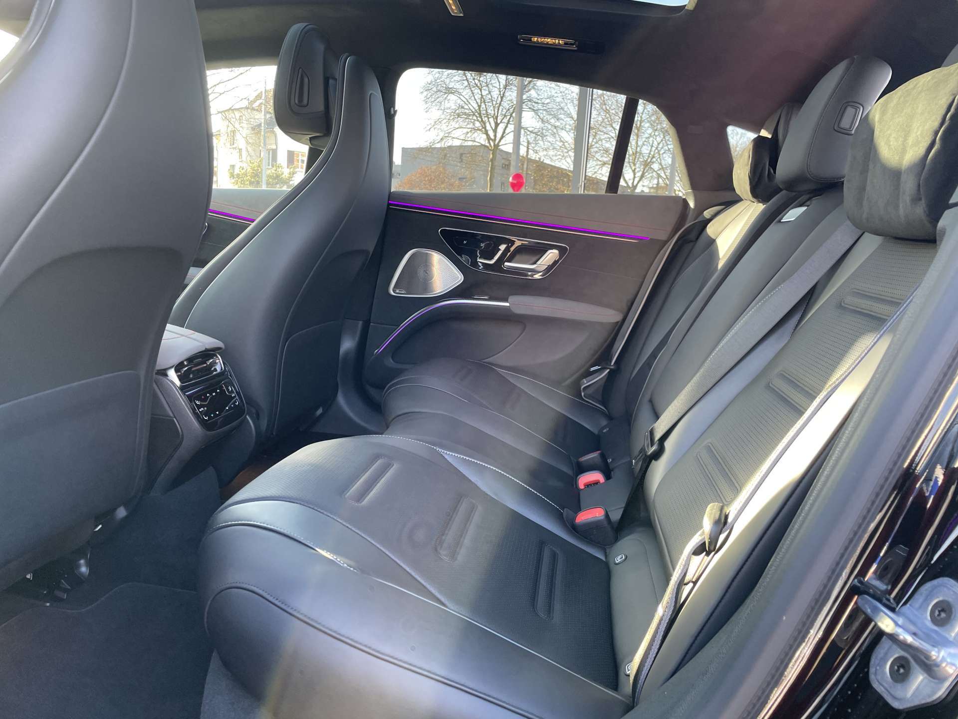 MERCEDES-BENZ EQS 53 4Matic+ 658PS Automat-image-6
