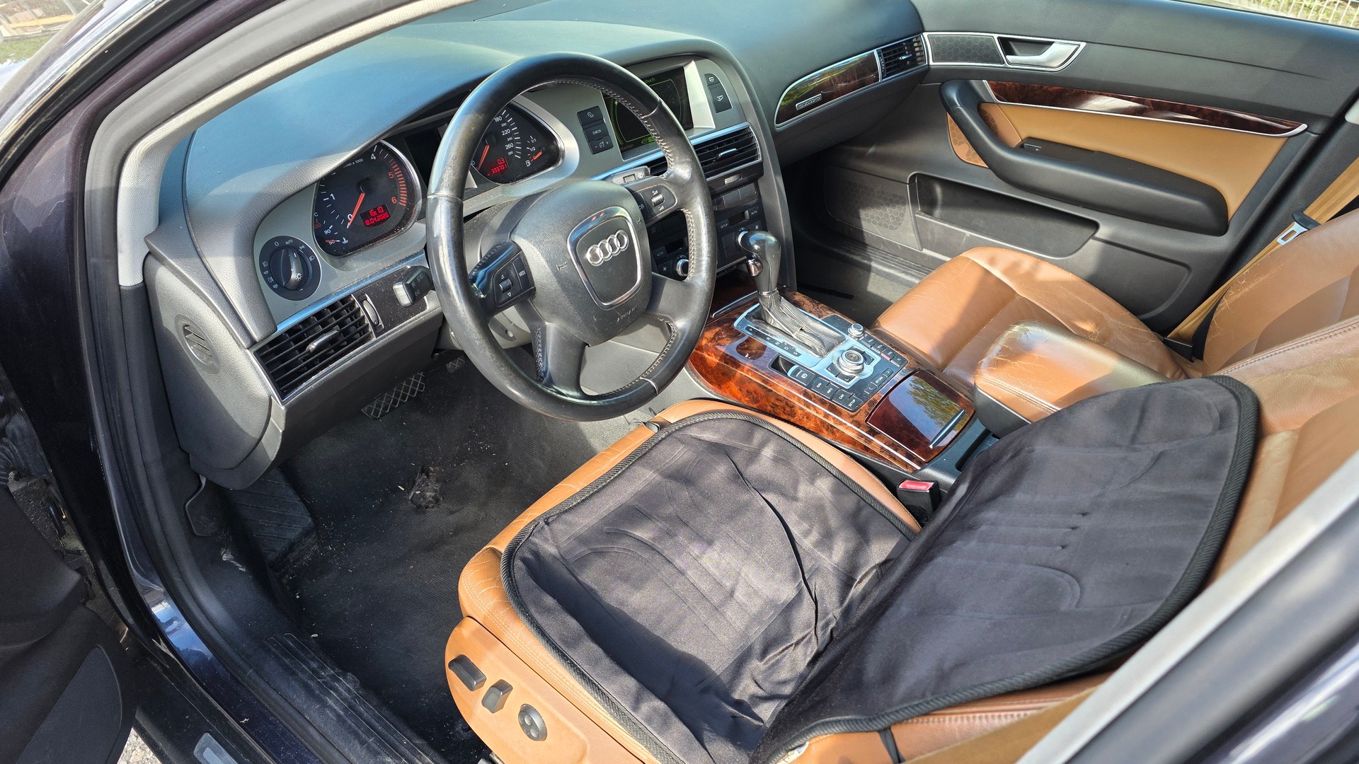 AUDI A6 Avant 3.0 V6 TDI quattro-image-7