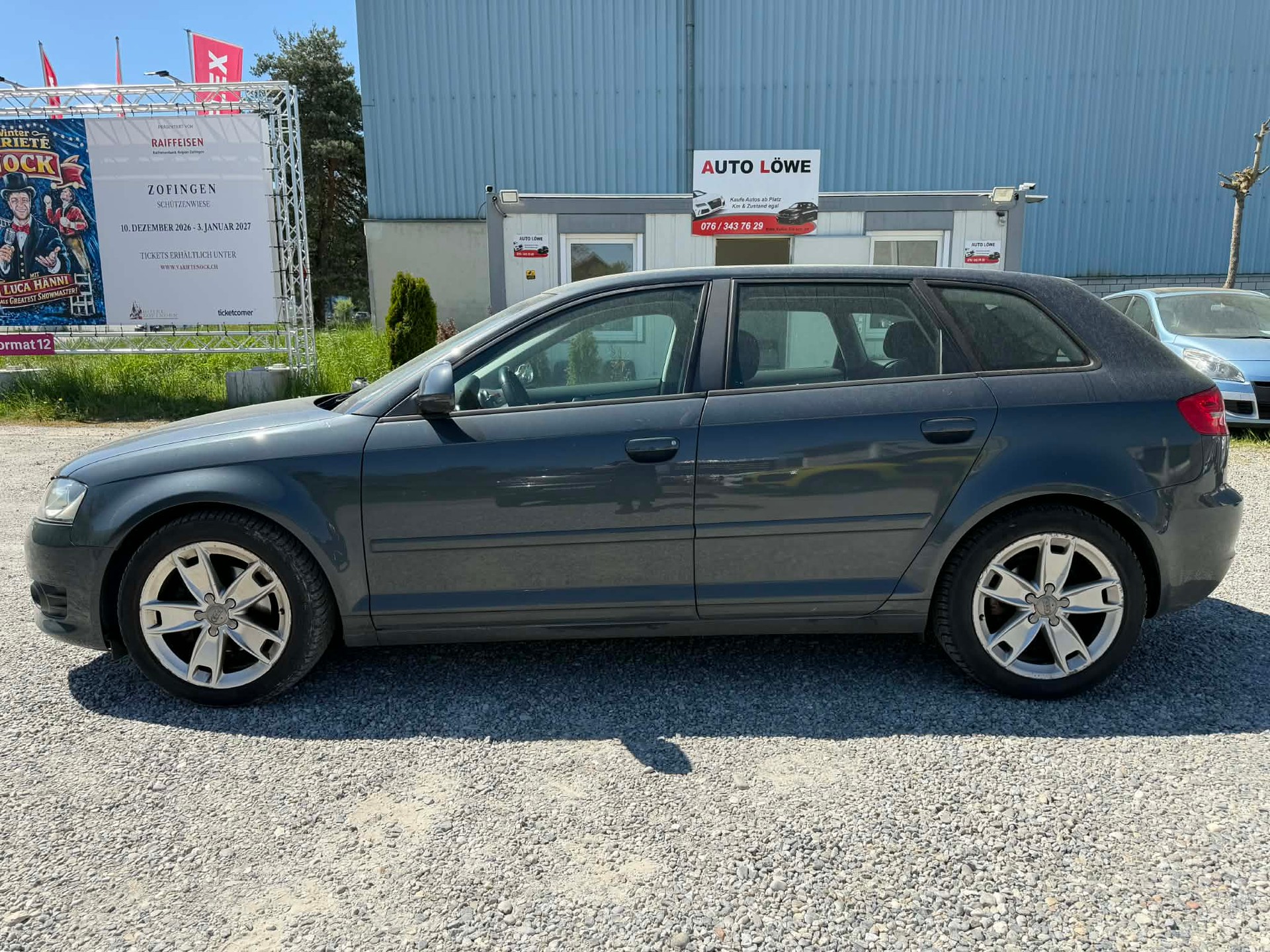 AUDI A3 Sportback 1.8 TFSI Ambiente S-tronic-image-4