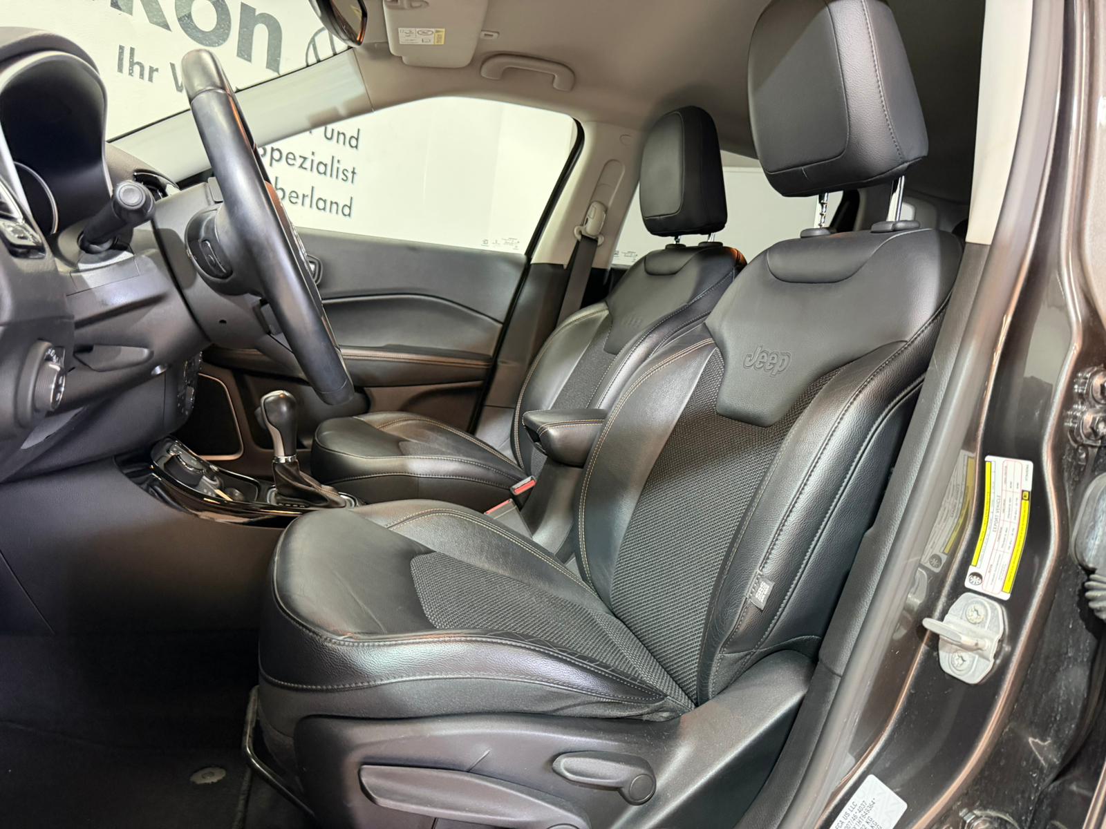 JEEP Compass 2.0CRD Limited AWD 9ATX-image-8