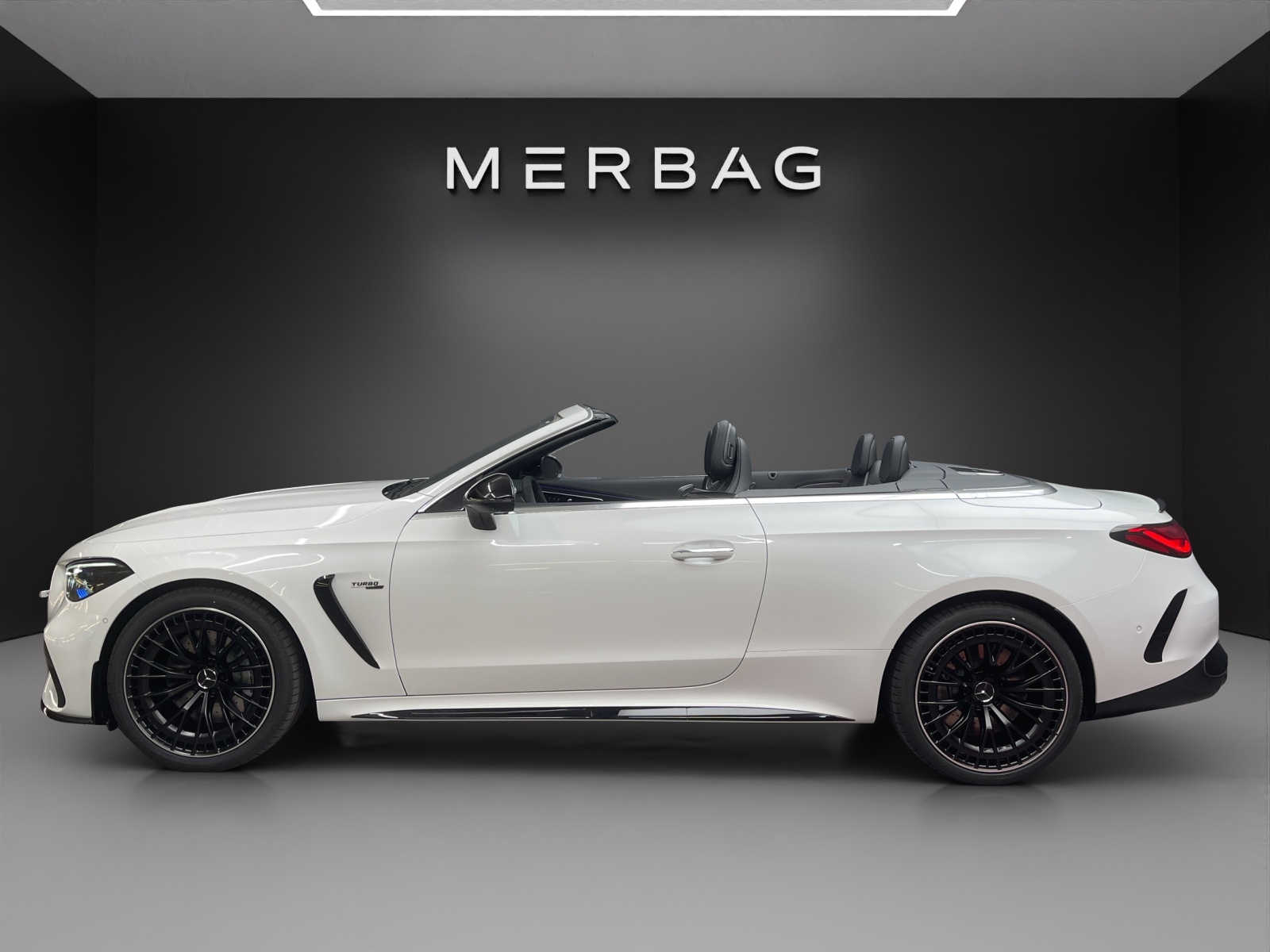 MERCEDES-BENZ AMG CLE 53 4MATIC+ Cabriolet-image-1