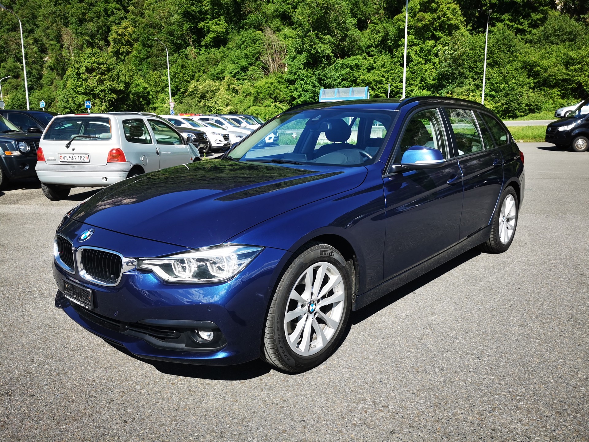 BMW 330i xDrive Touring Steptronic-image-1