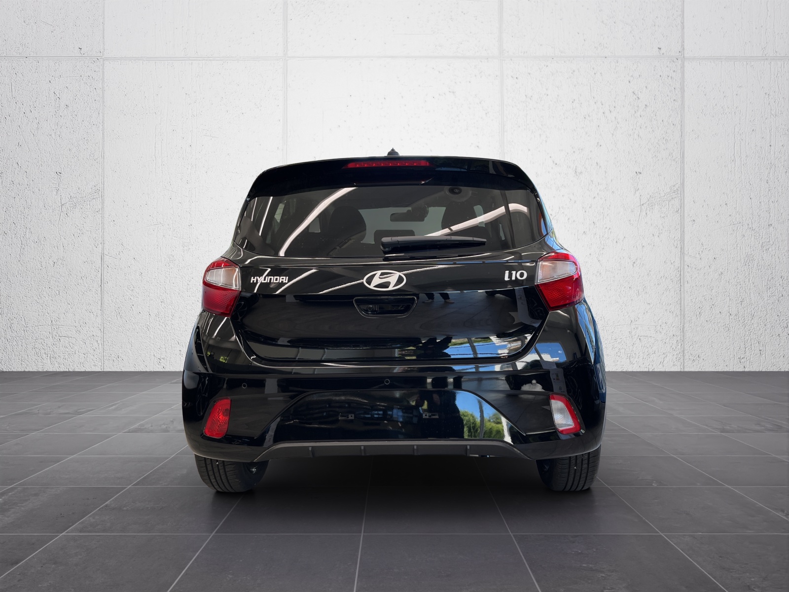 HYUNDAI i10 1.2 Amplia Aut.-image-4