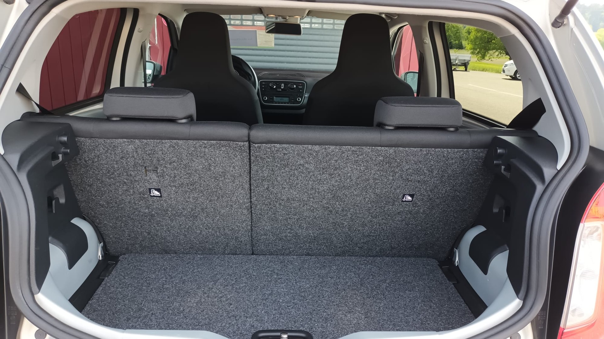 SKODA Citigo 1.0 Elegance-image-14