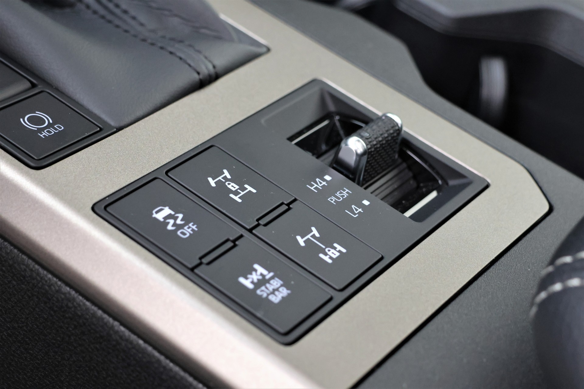 TOYOTA Land Cruiser 2.8TD 48V Style (CH)-image-12