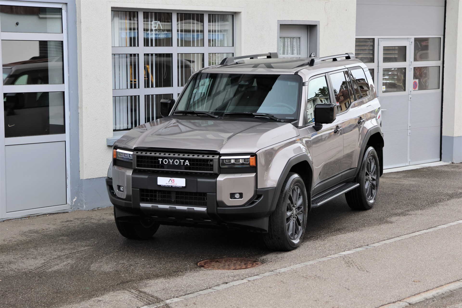 TOYOTA Land Cruiser 2.8TD 48V Style (CH)-image-0
