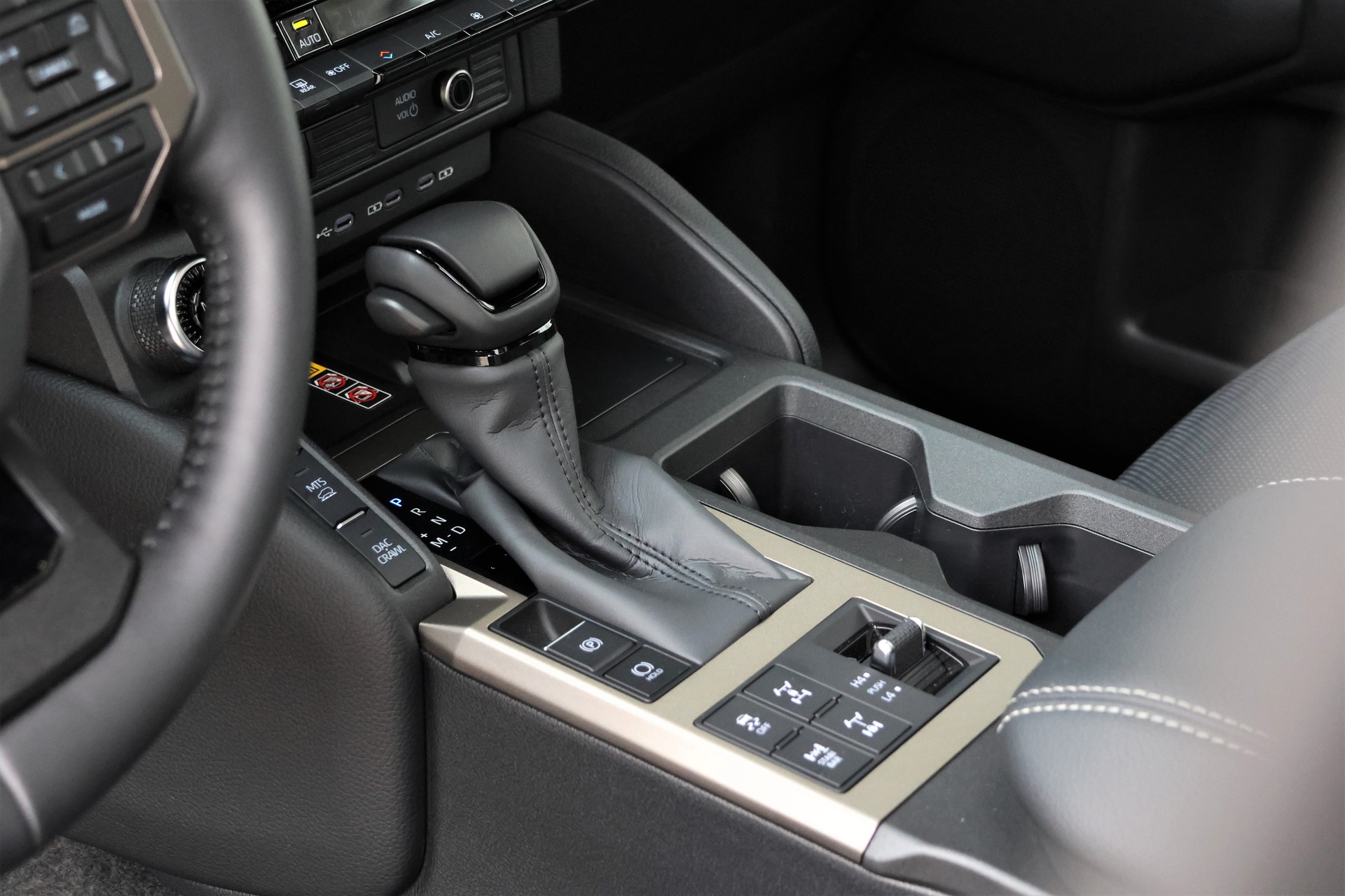 TOYOTA Land Cruiser 2.8TD 48V Style (CH)-image-11