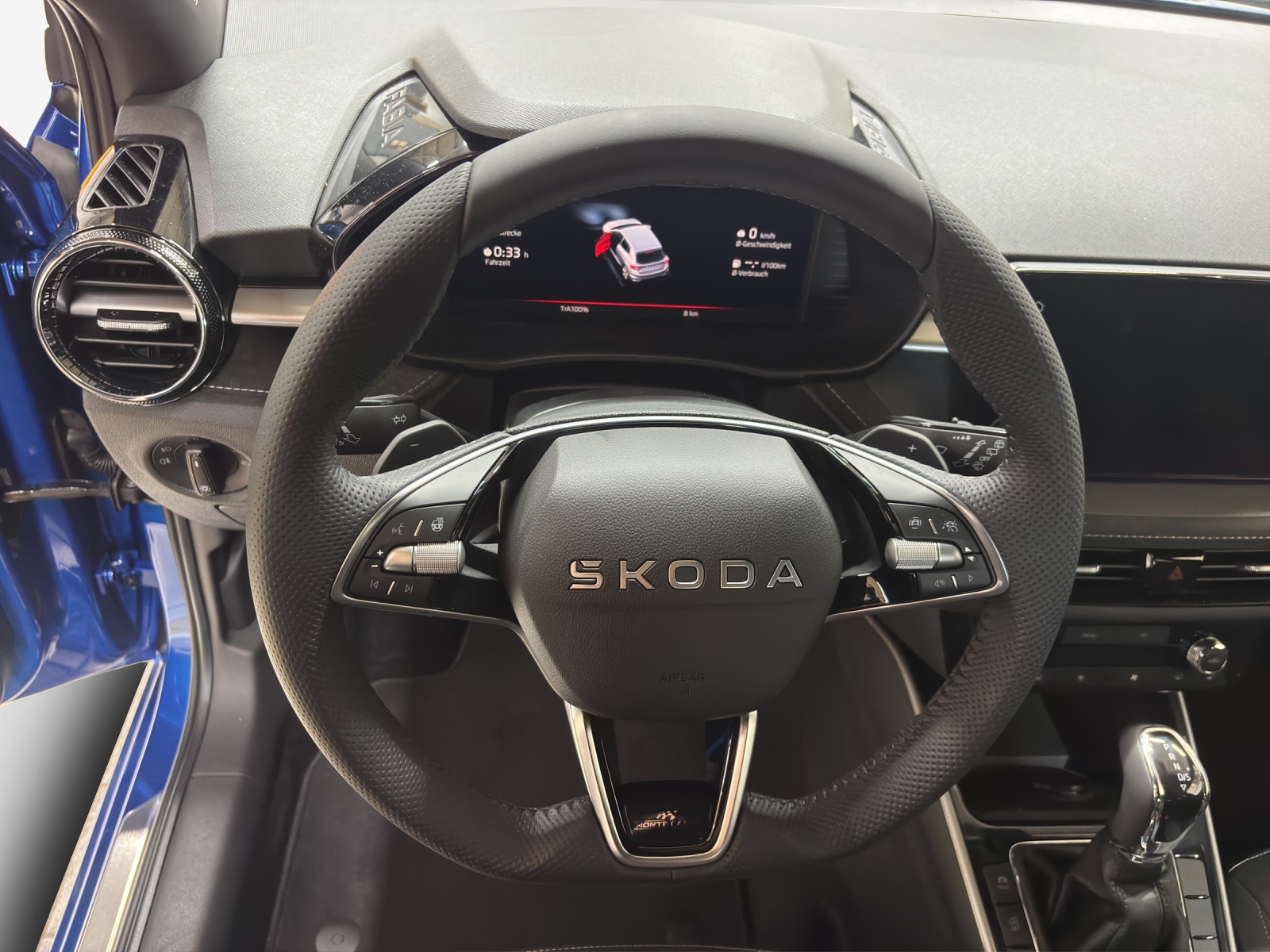 SKODA Fabia 1.0 TSI Monte Carlo DSG-image-9