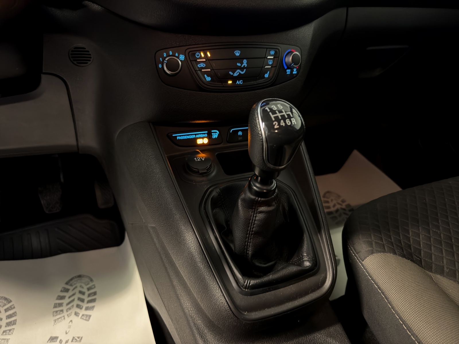 FORD Tourneo Courier 1.0 SCTi Trend-image-12
