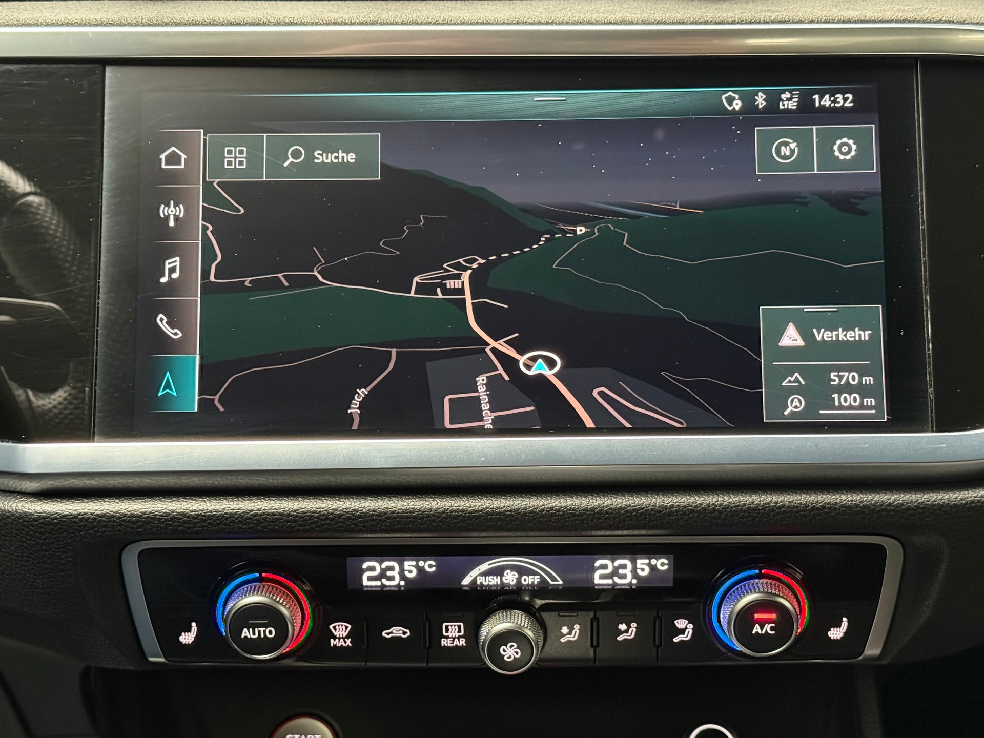 AUDI RS Q3 2.5 TFSI quattro S tronic-image-12