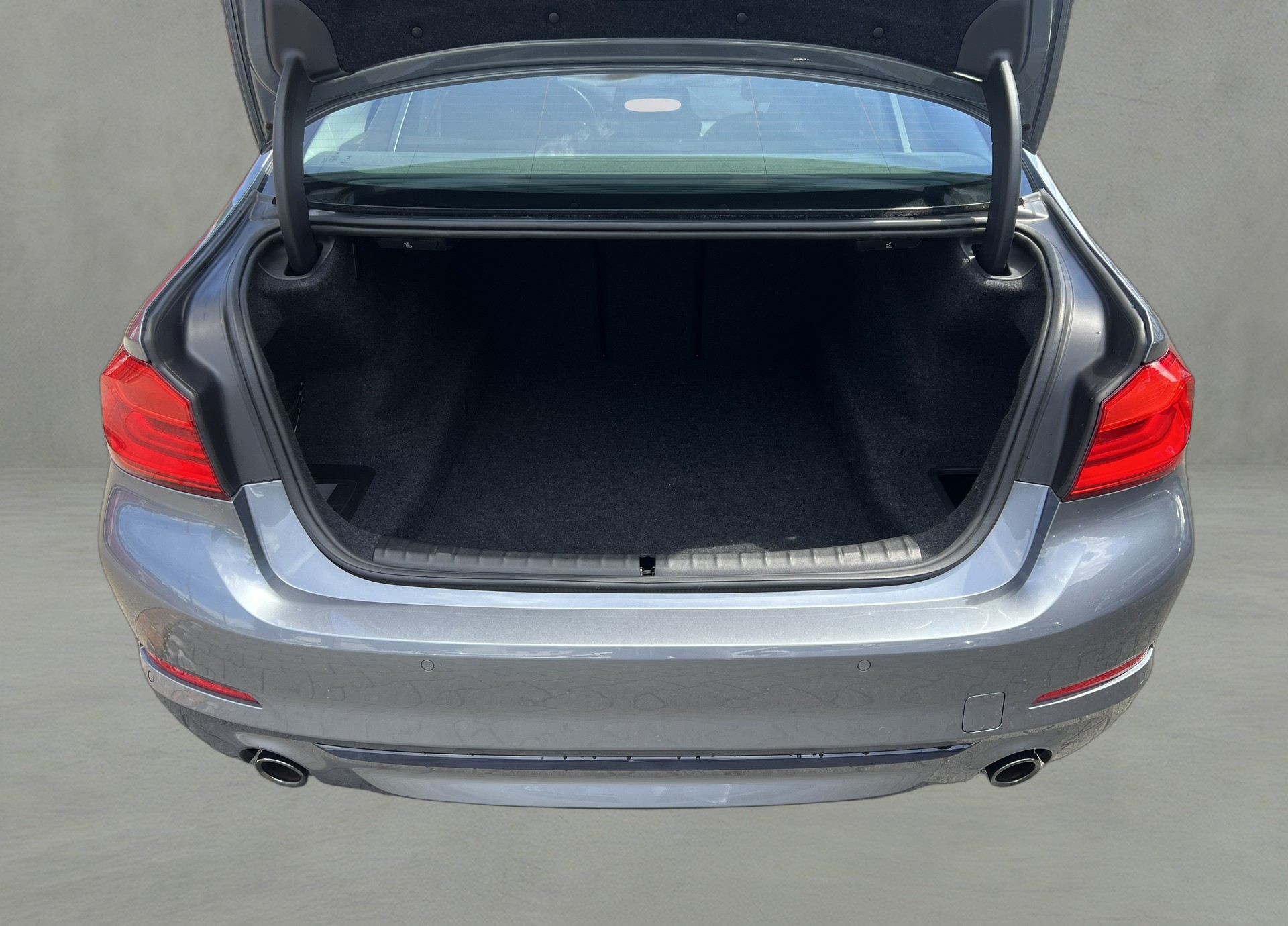 BMW 520d xDrive Sport Line Steptronic-image-12