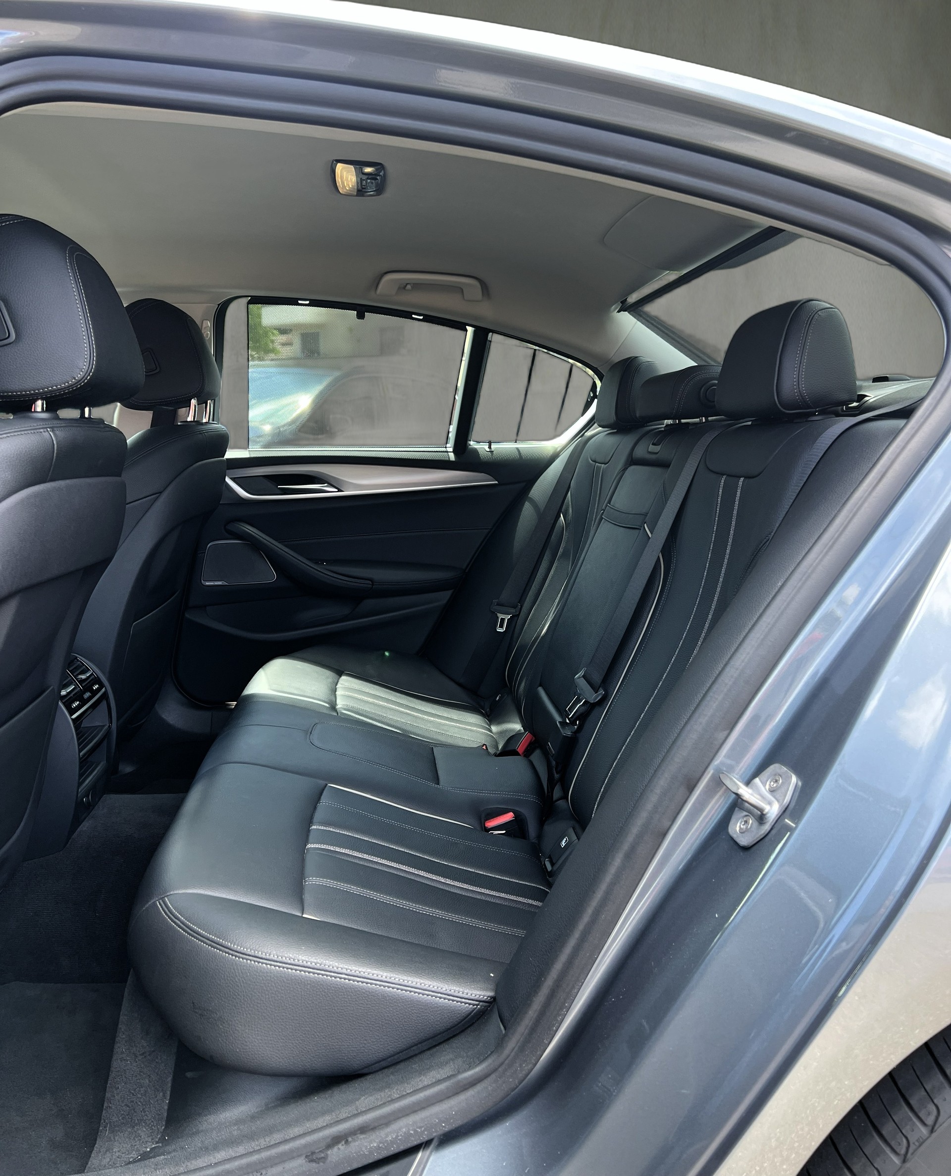 BMW 520d xDrive Sport Line Steptronic-image-13
