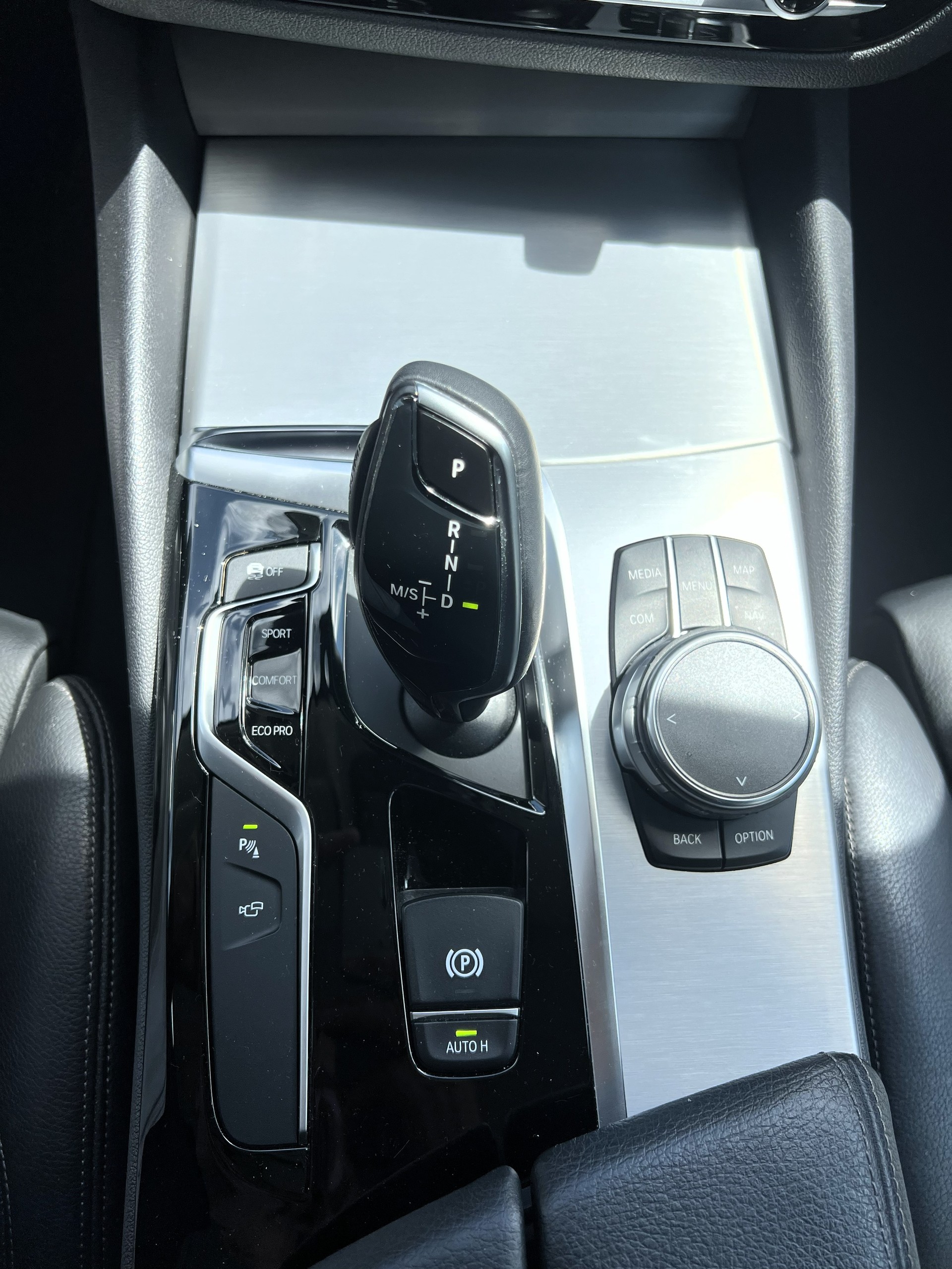 BMW 520d xDrive Sport Line Steptronic-image-20