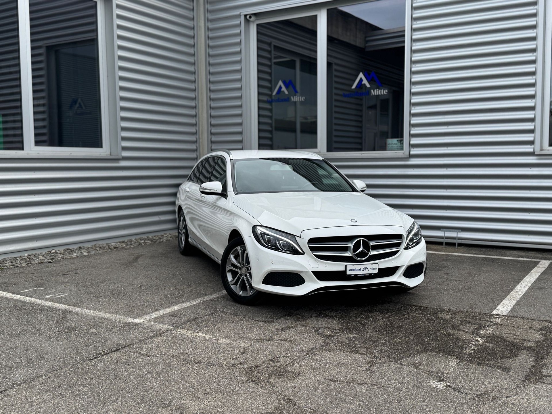 MERCEDES-BENZ C 180 AMG Line 7G-Tronic-image-0