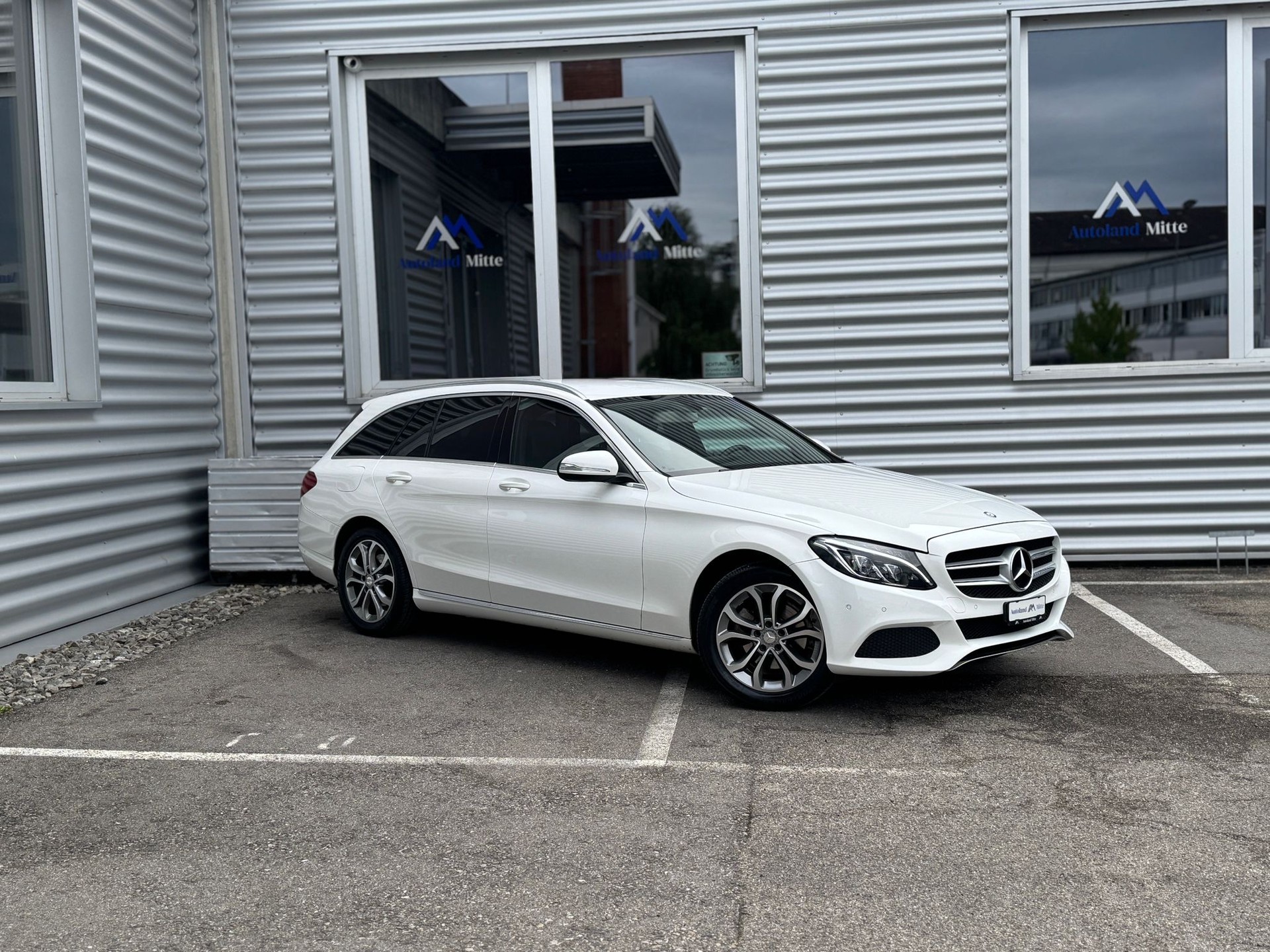 MERCEDES-BENZ C 180 AMG Line 7G-Tronic-image-1