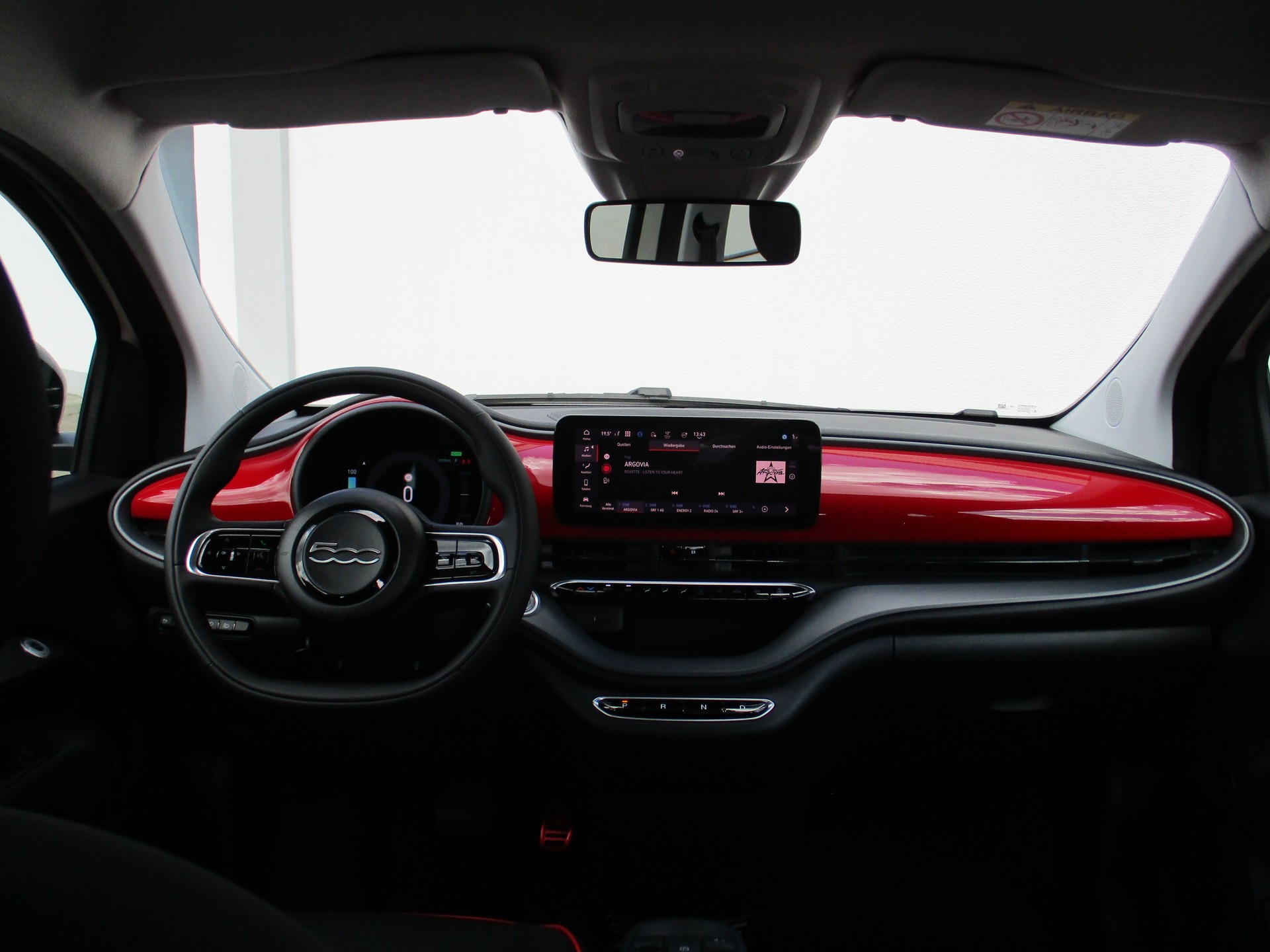 FIAT 500E 87kW RED-image-7