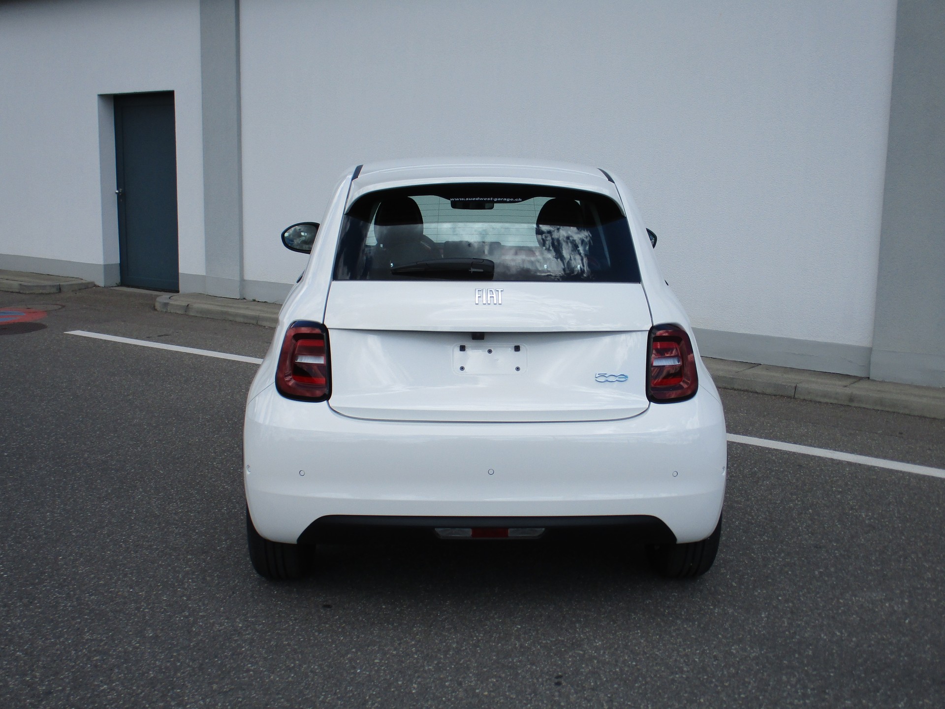 FIAT 500E 87kW RED-image-3