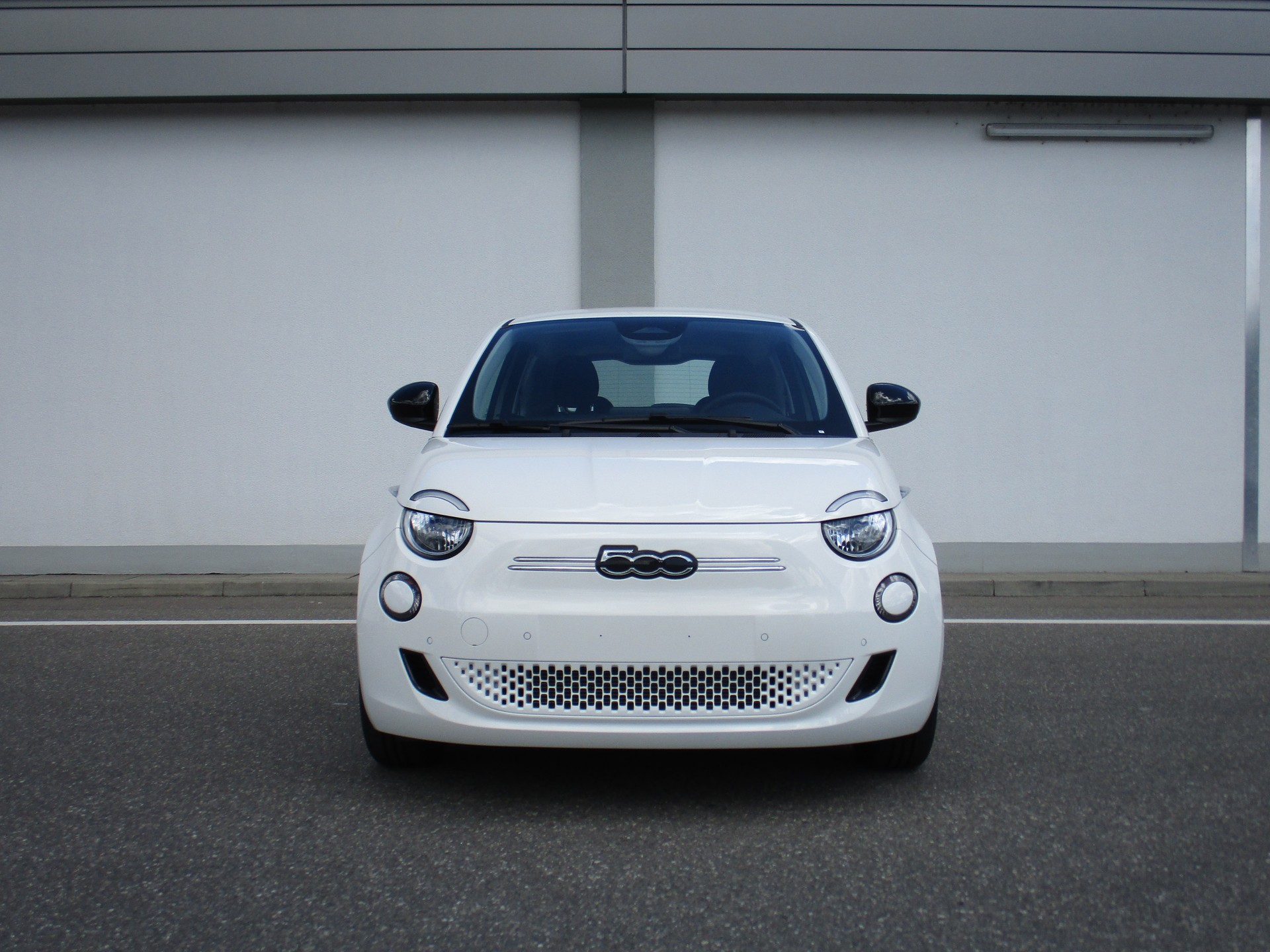 FIAT 500E 87kW RED-image-1