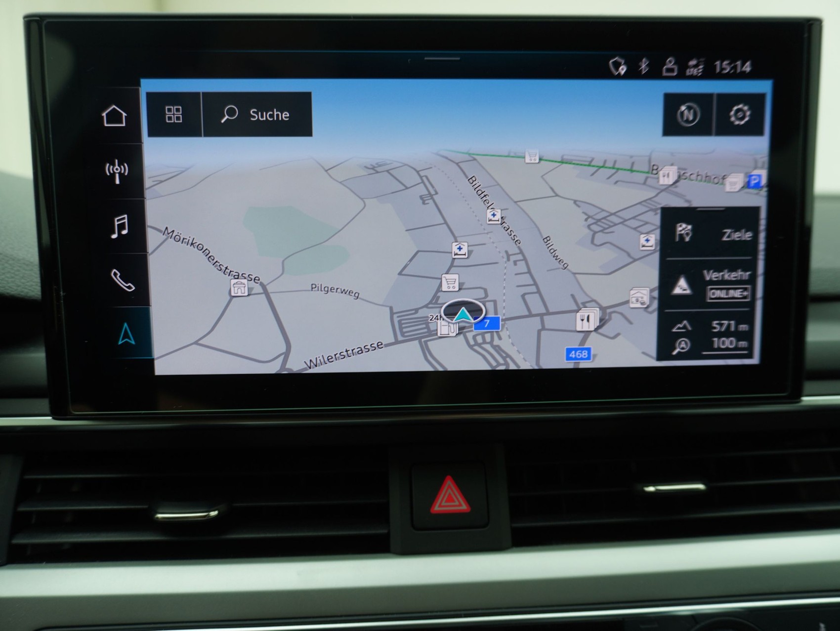 AUDI A4 40 TFSI S Line S-Tronic-image-22