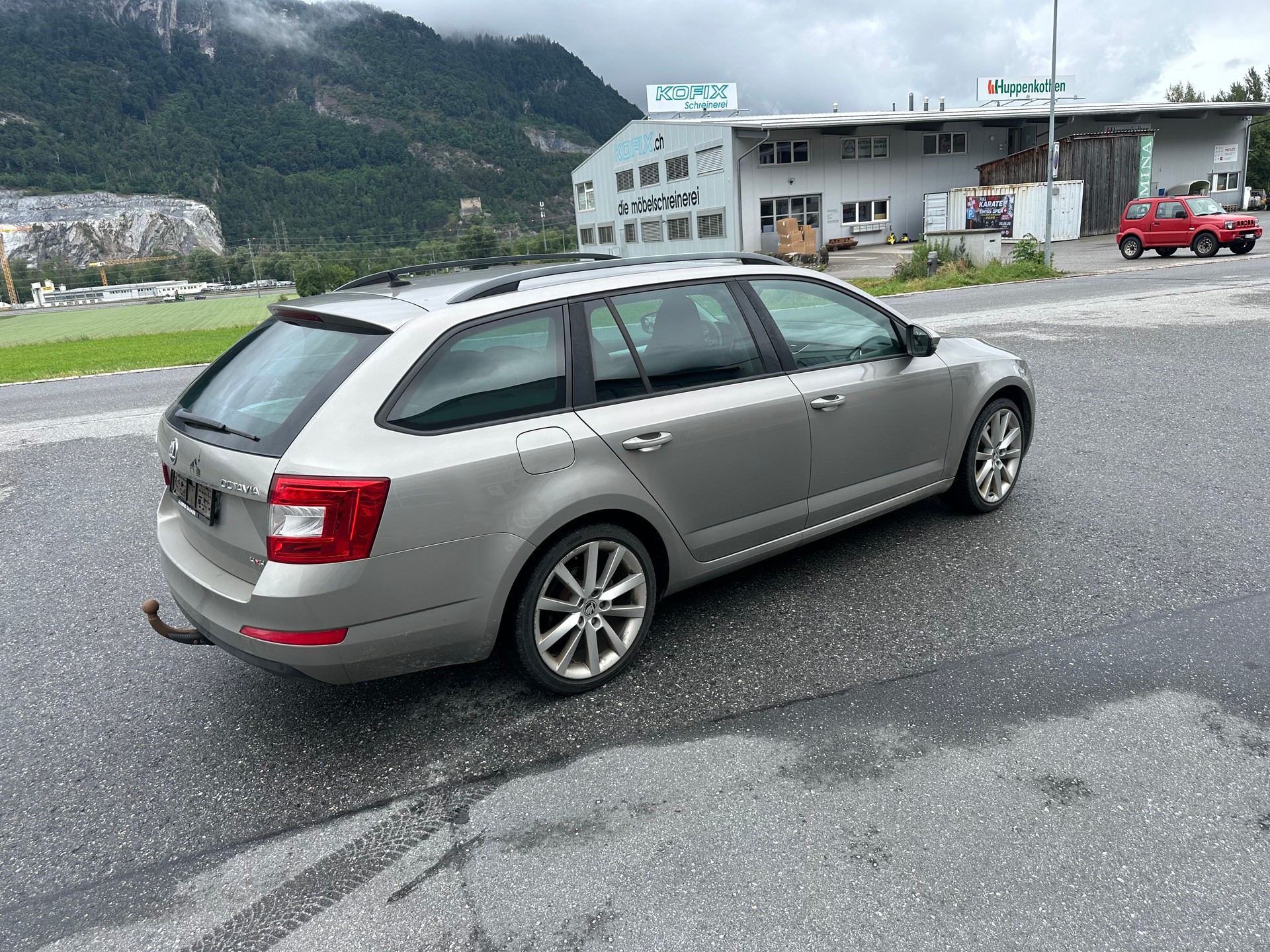 SKODA Octavia Combi 1.8 TSI Elegance 4x4 DSG-image-6