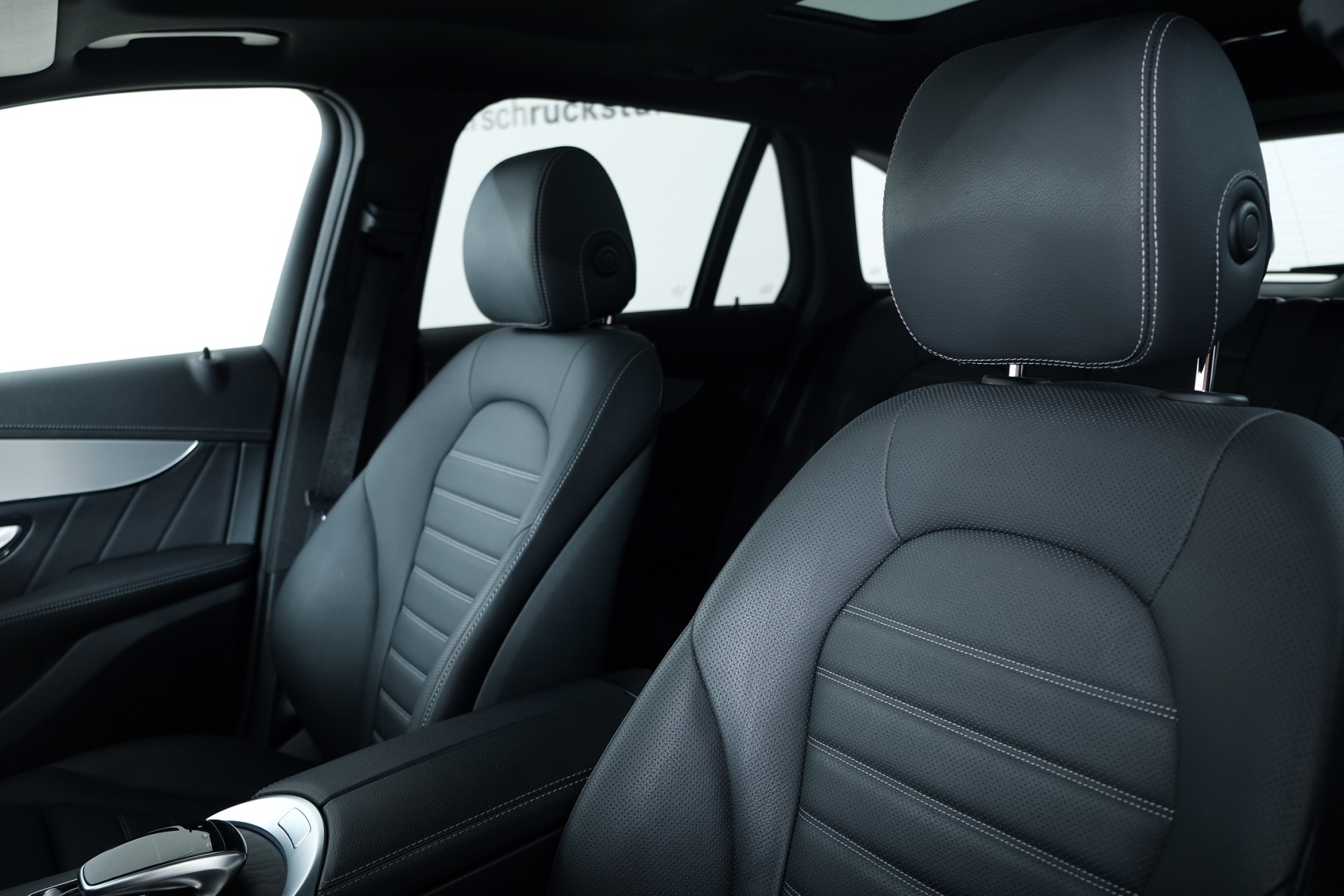 MERCEDES-BENZ GLC-Klasse X253 GLC 250 AMG Li-image-10