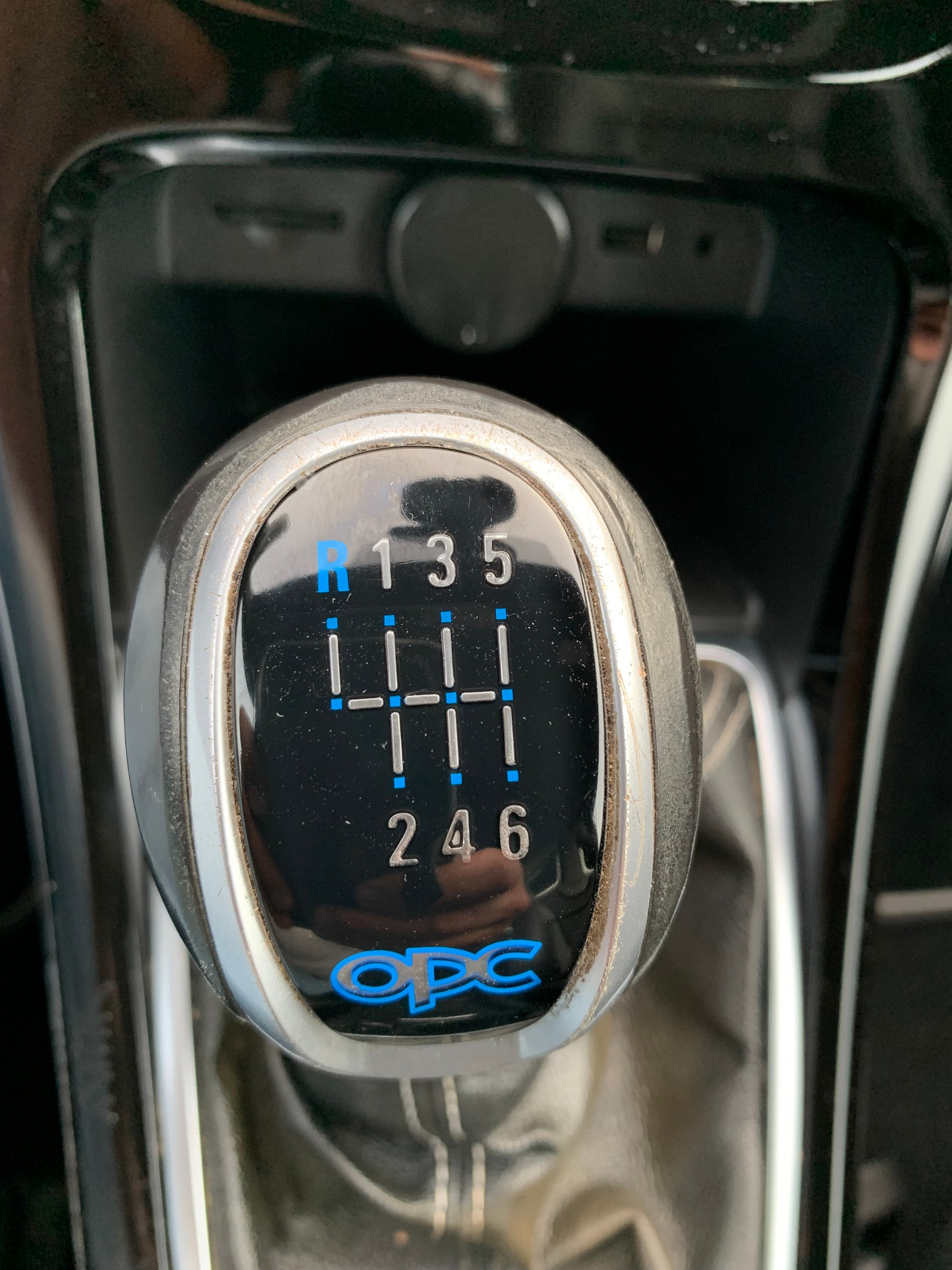 OPEL Astra GTC 2.0i 16V Turbo OPC-image-10