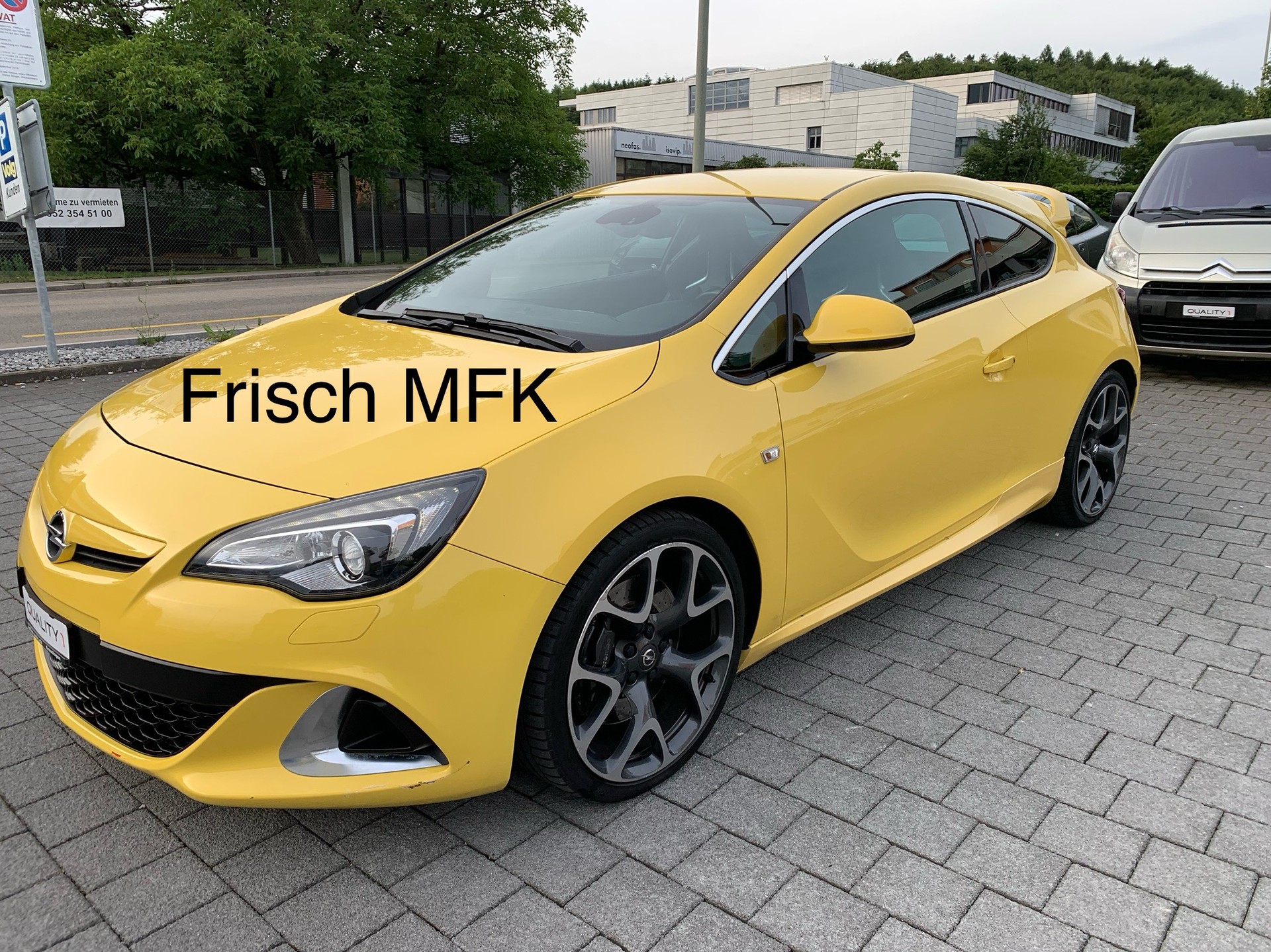 OPEL Astra GTC 2.0i 16V Turbo OPC-image-0