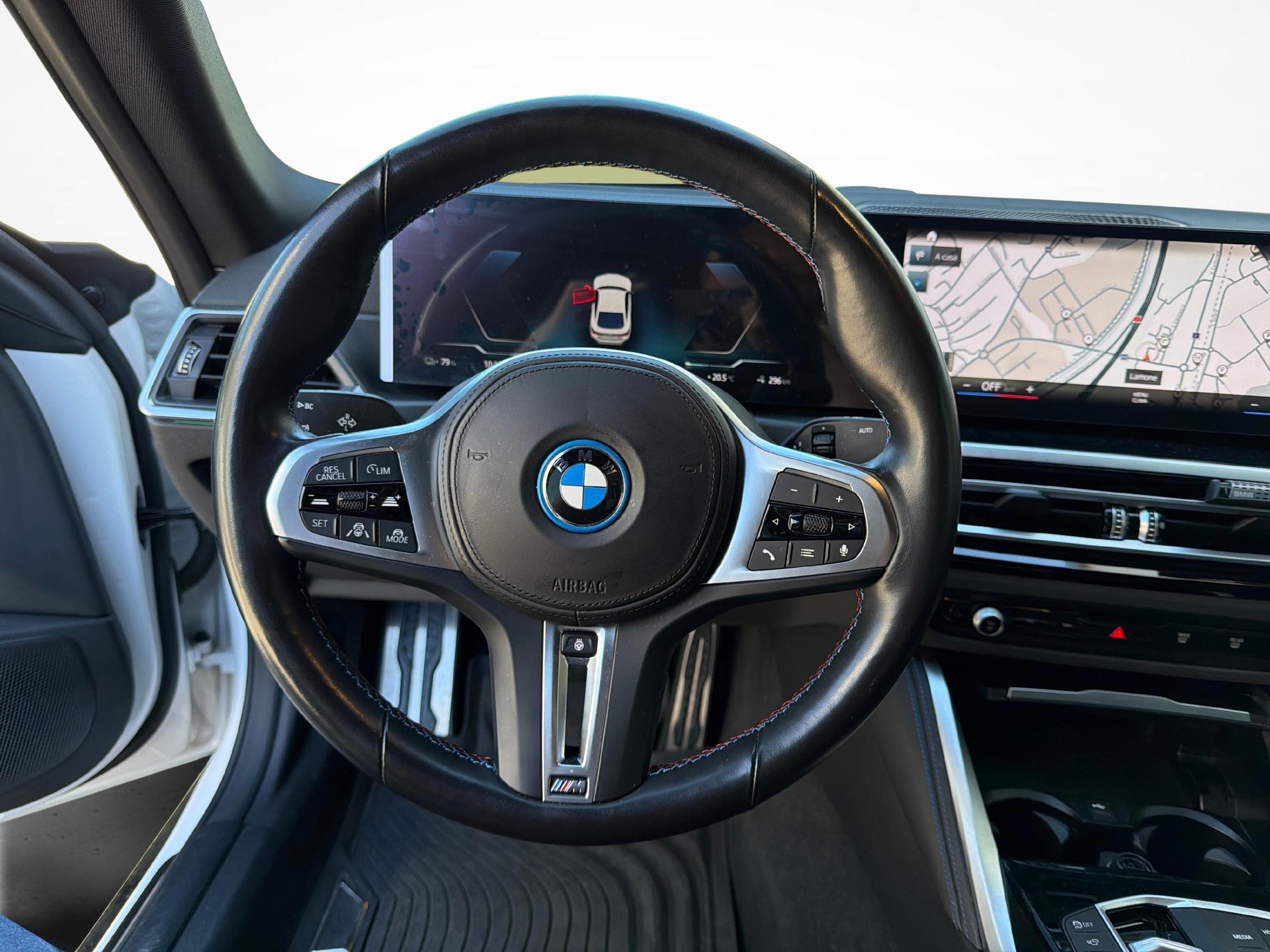 BMW i4 M50-image-11