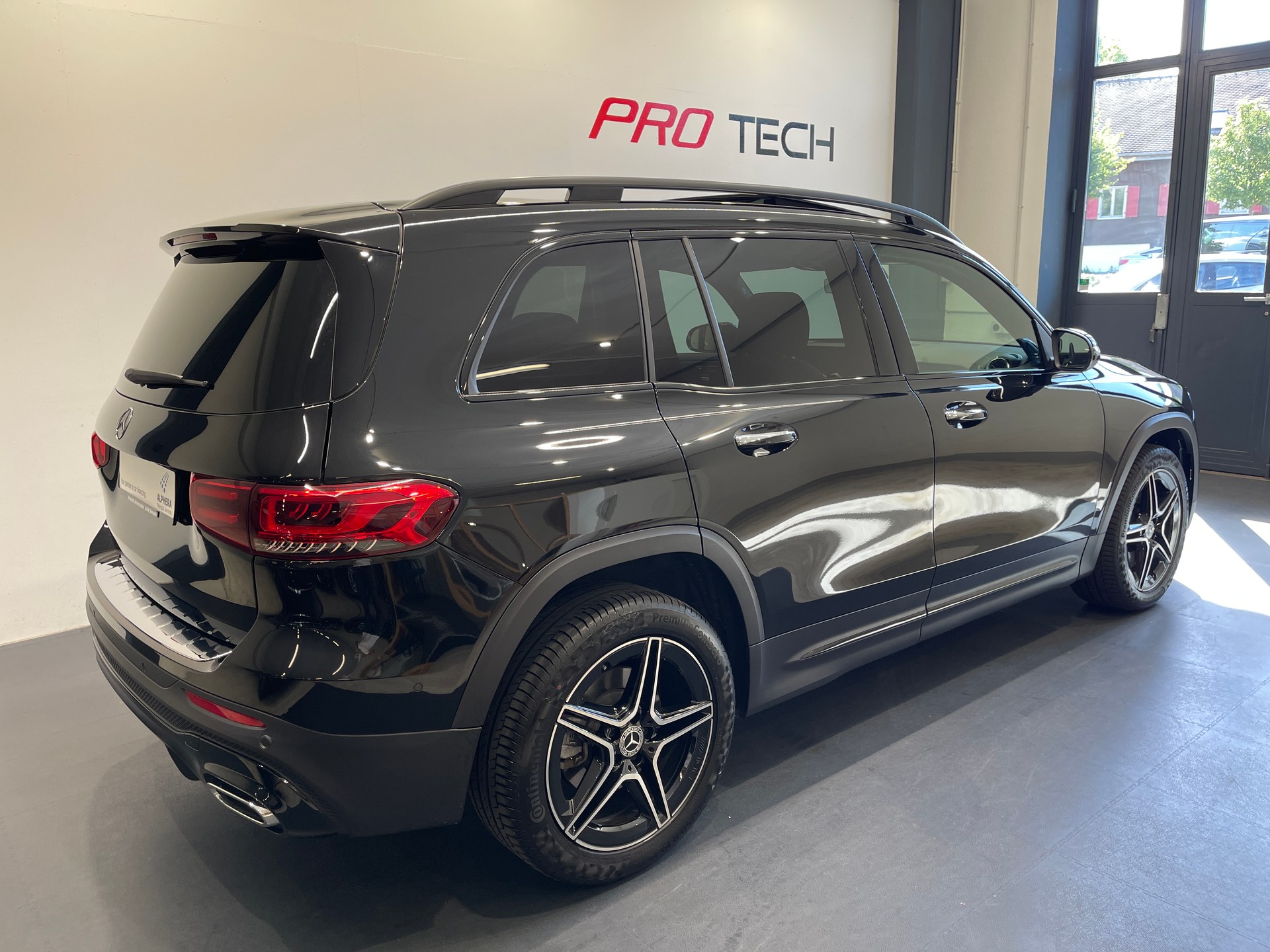 MERCEDES-BENZ GLB 200 d 8G-Tronic *AMG -LINE 7 PLATZ*-image-3