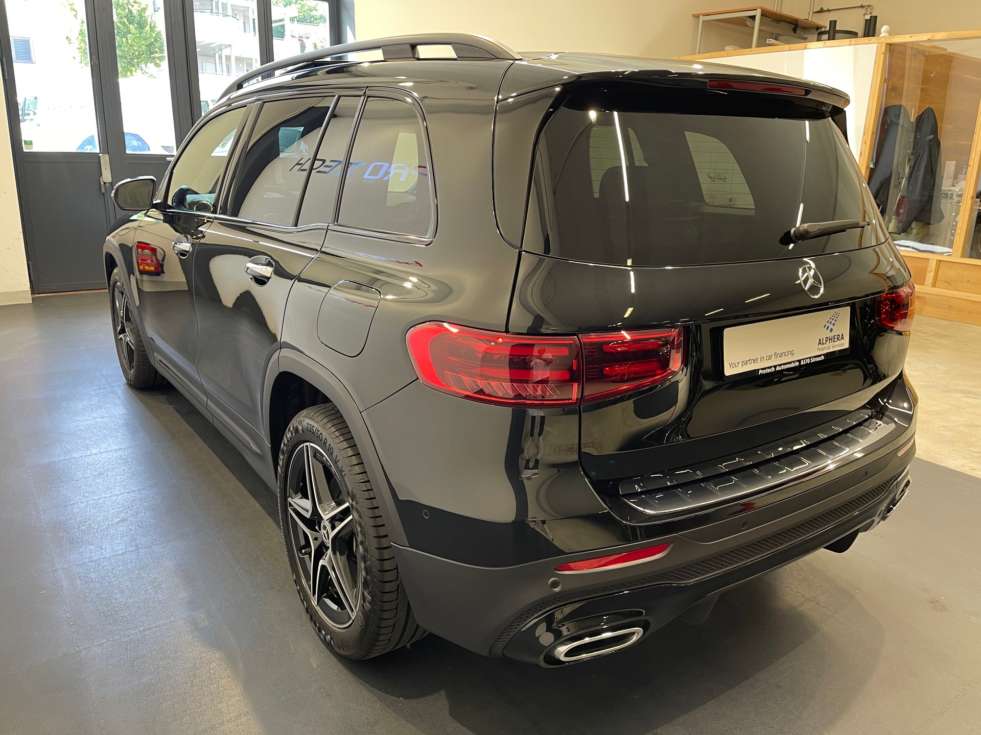 MERCEDES-BENZ GLB 200 d 8G-Tronic *AMG -LINE 7 PLATZ*-image-5