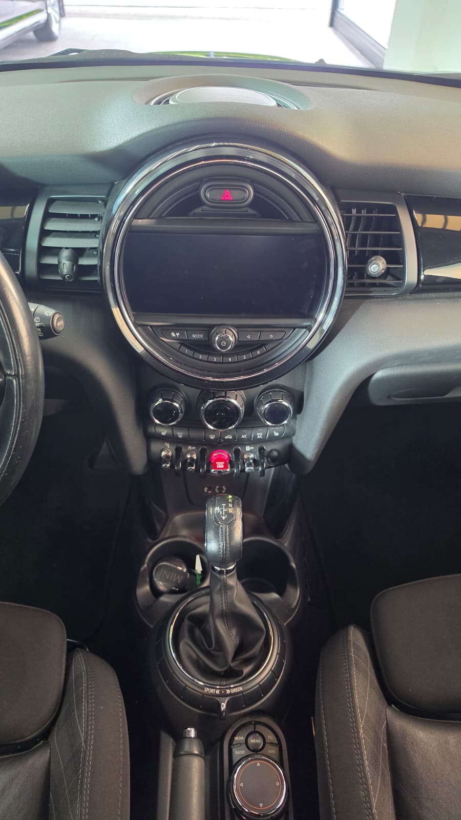 MINI Cooper Steptronic FAHRZEUG IN EINEM TOP ZUSTAND, KLEINER STADTFLITZER, FRISCH AB MFK UND FRISCH AB SERVICE-image-7