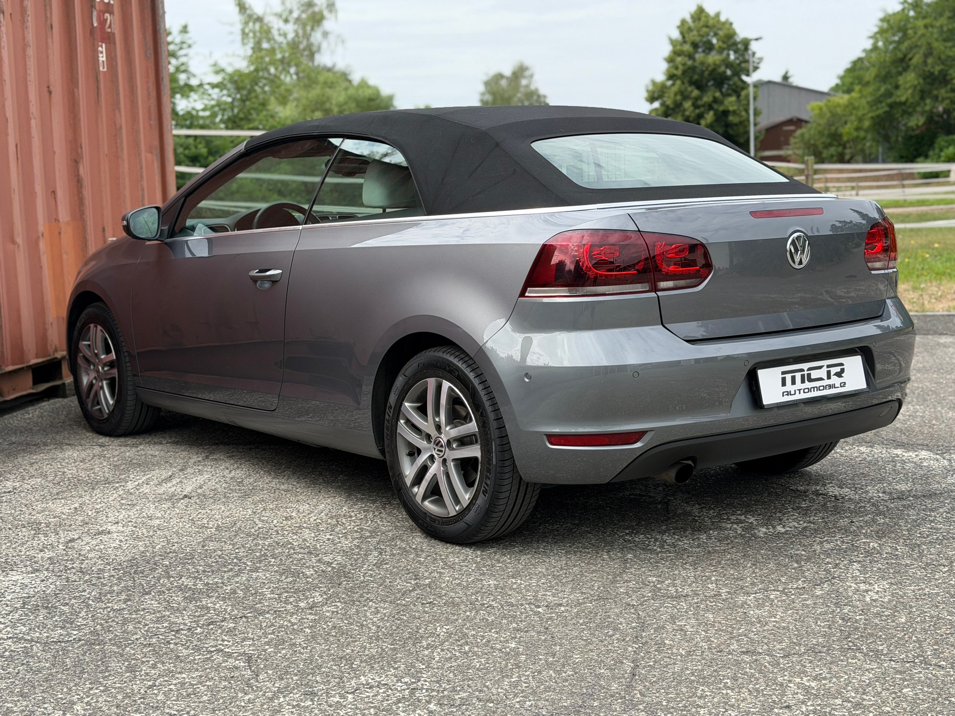 VW Golf VI Cabriolet 1.2 TSI BlueMT-image-4