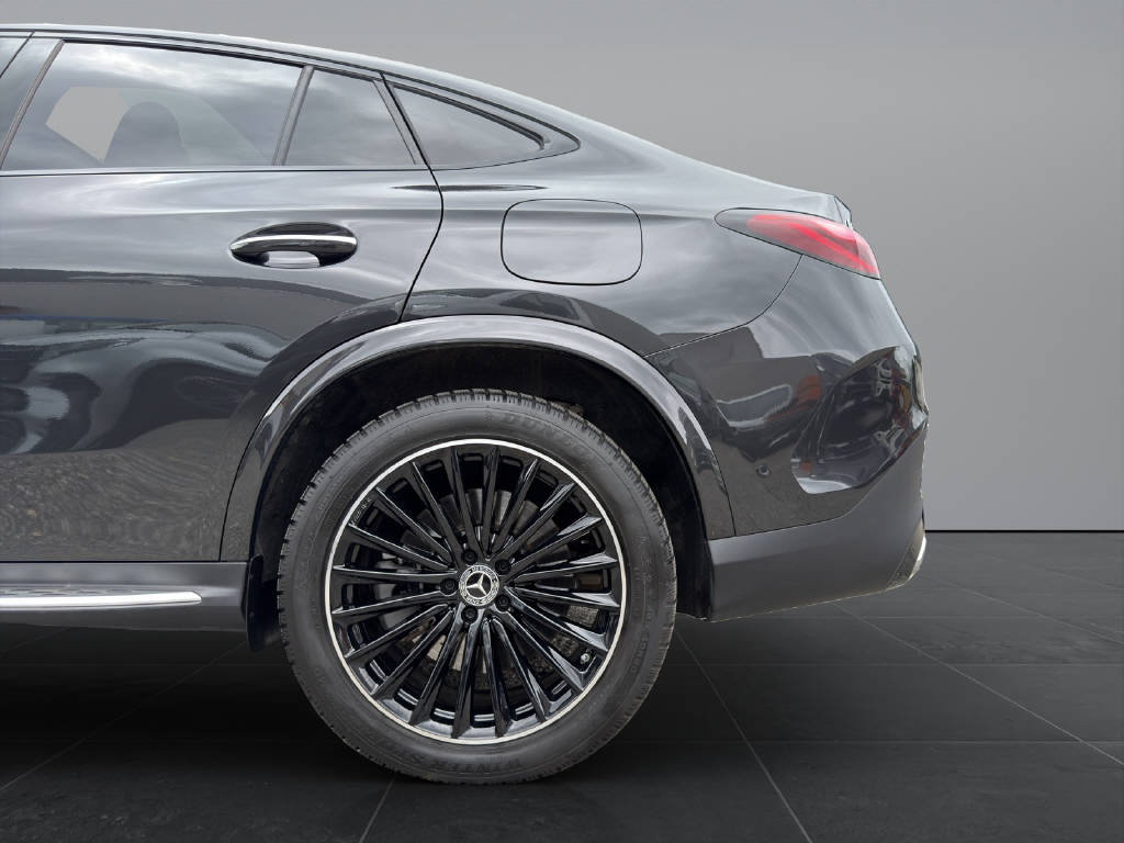 MERCEDES-BENZ GLC 300 e EQ Star AMG Line 4matic Coupé-image-16