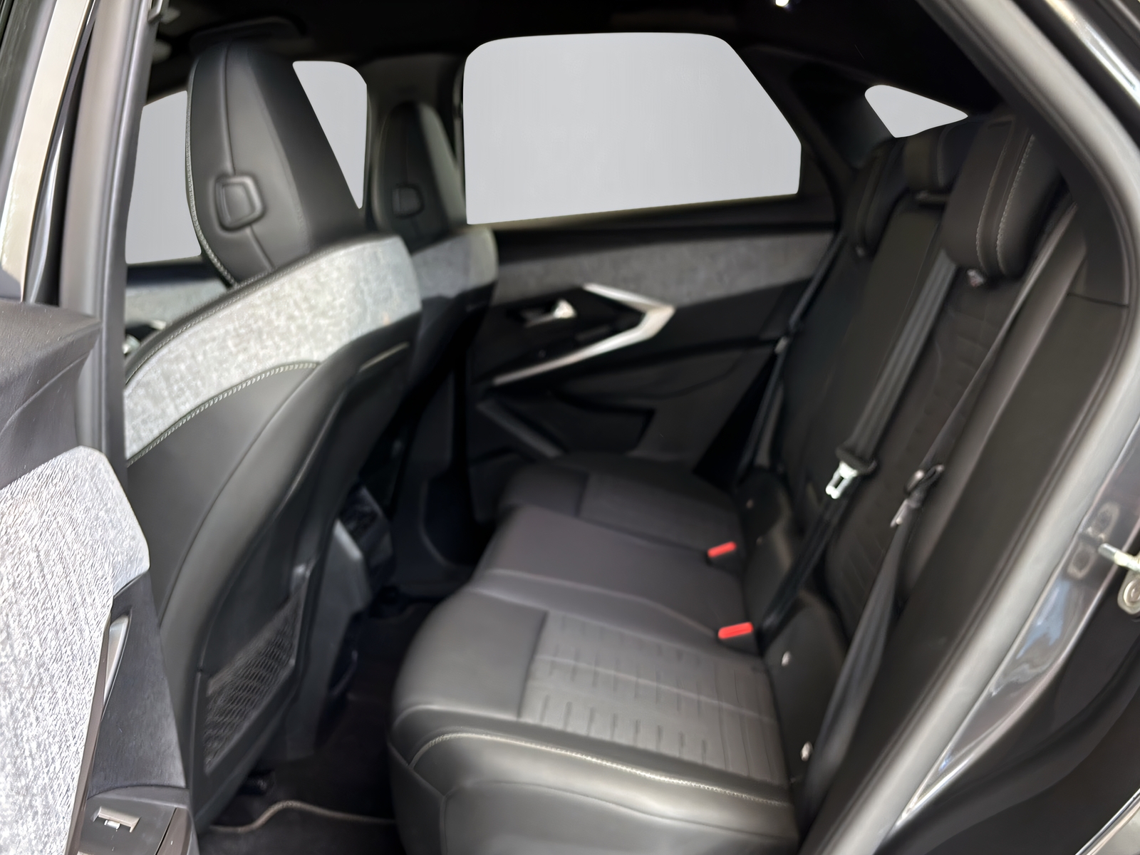 PEUGEOT 3008 1.2 Hybrid GT-image-6