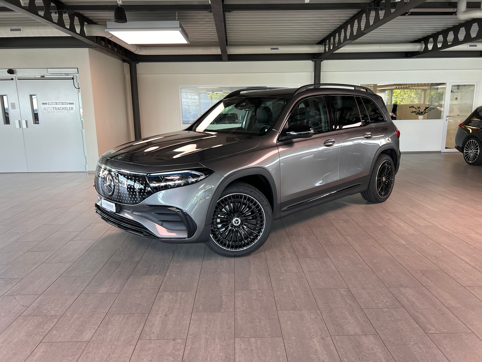 MERCEDES-BENZ EQB 350 66,5 kWh 4Matic Excellence-image-0