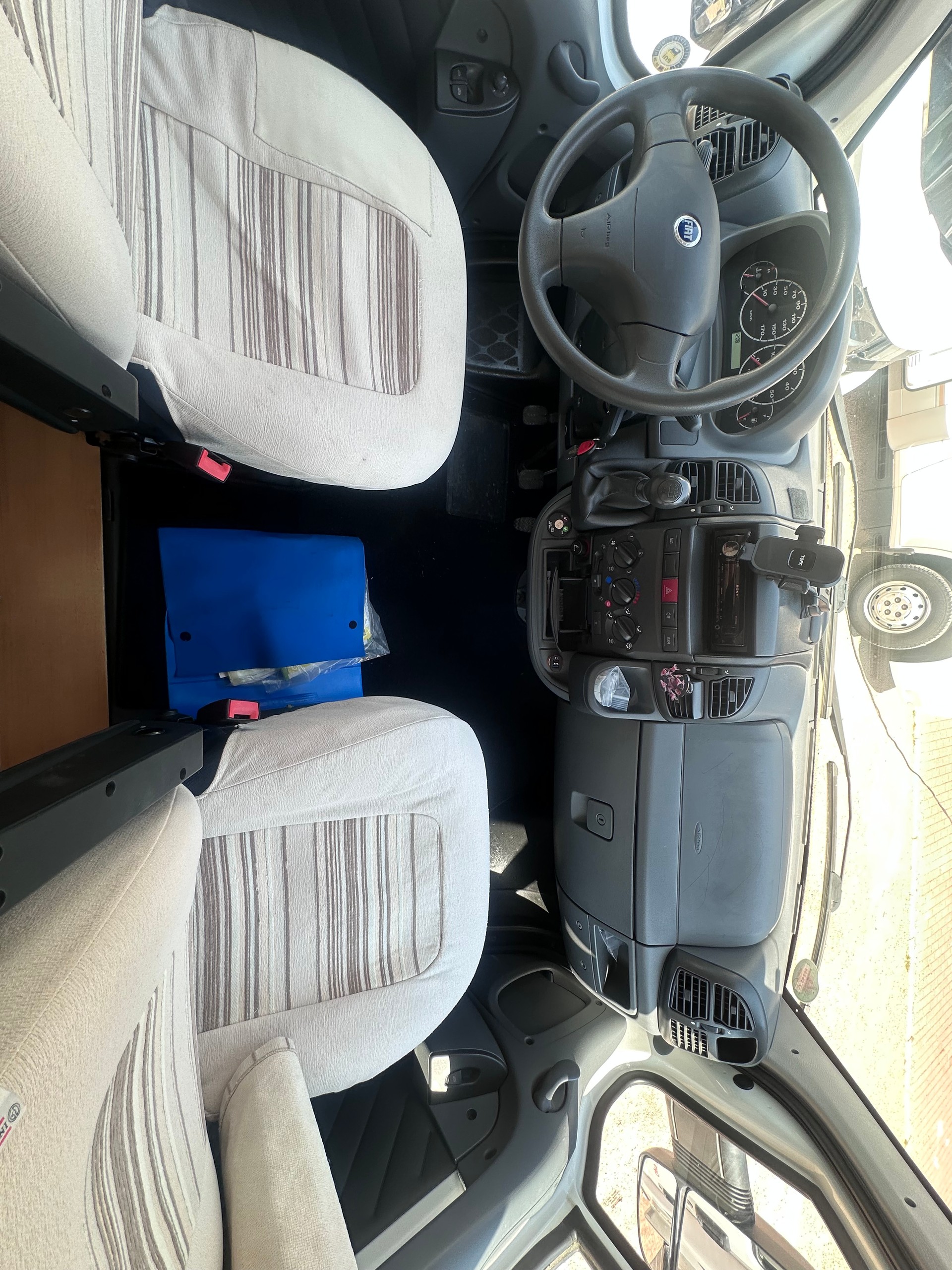 CI CARAVANSINTERNATIONAL Cipro 35-image-6