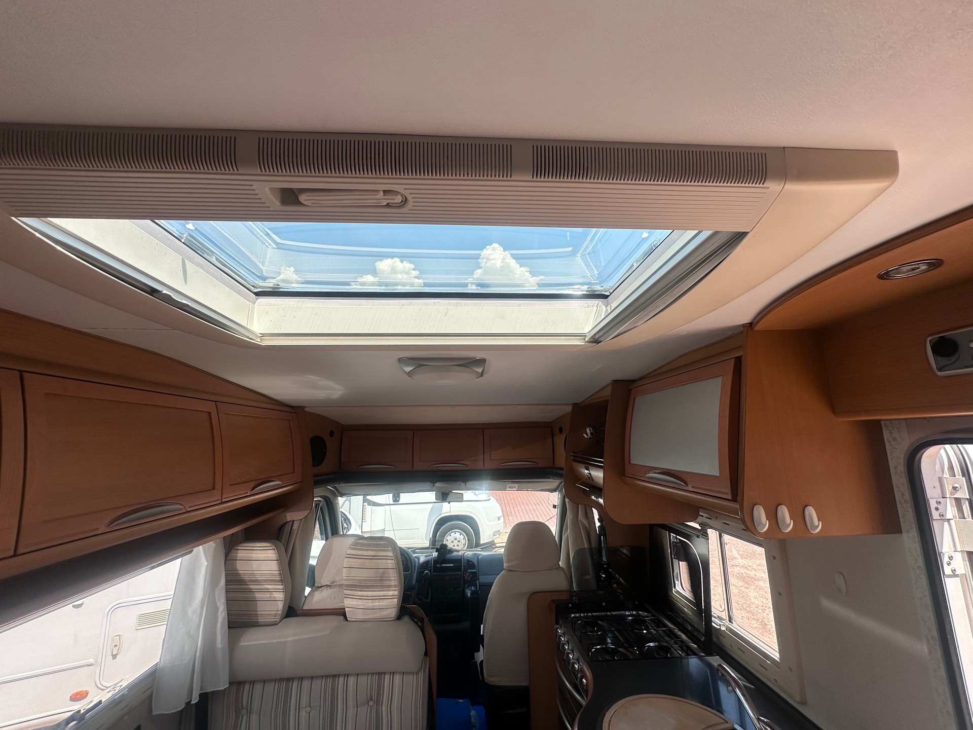 CI CARAVANSINTERNATIONAL Cipro 35-image-11
