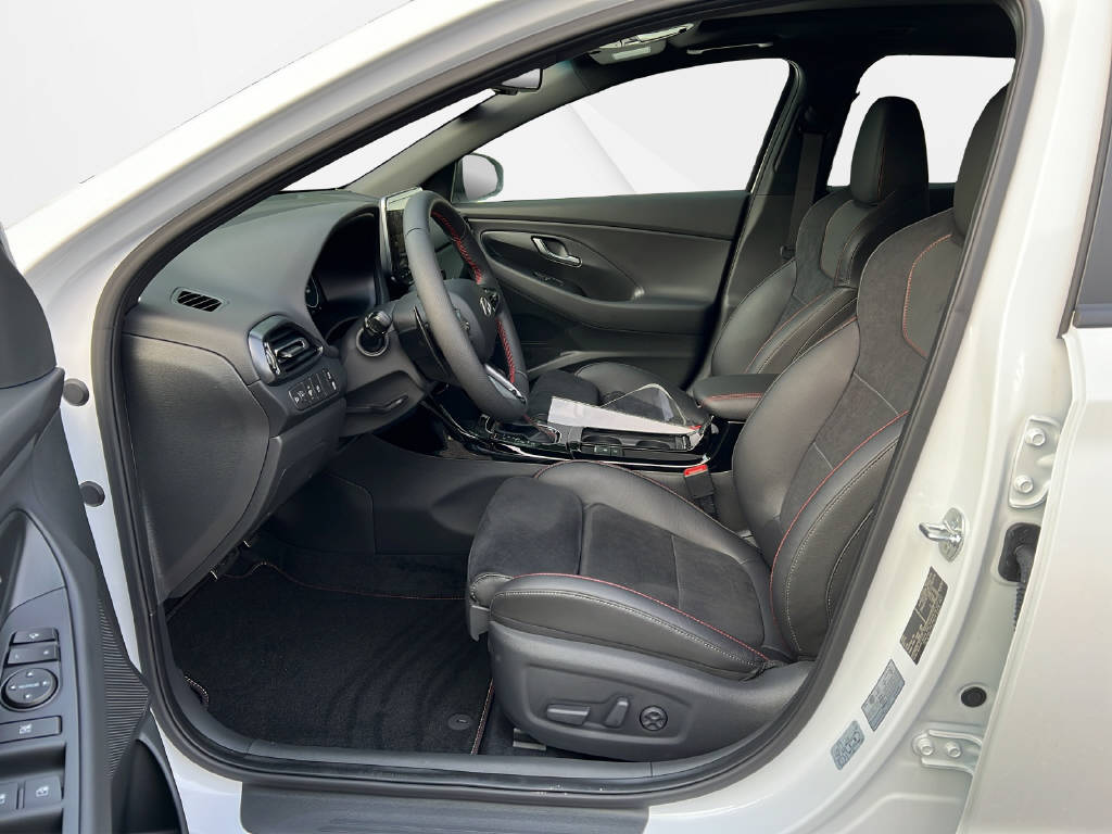 HYUNDAI i30 Wagon 1.5 T-GDi N Line 48V MH DCT-image-4