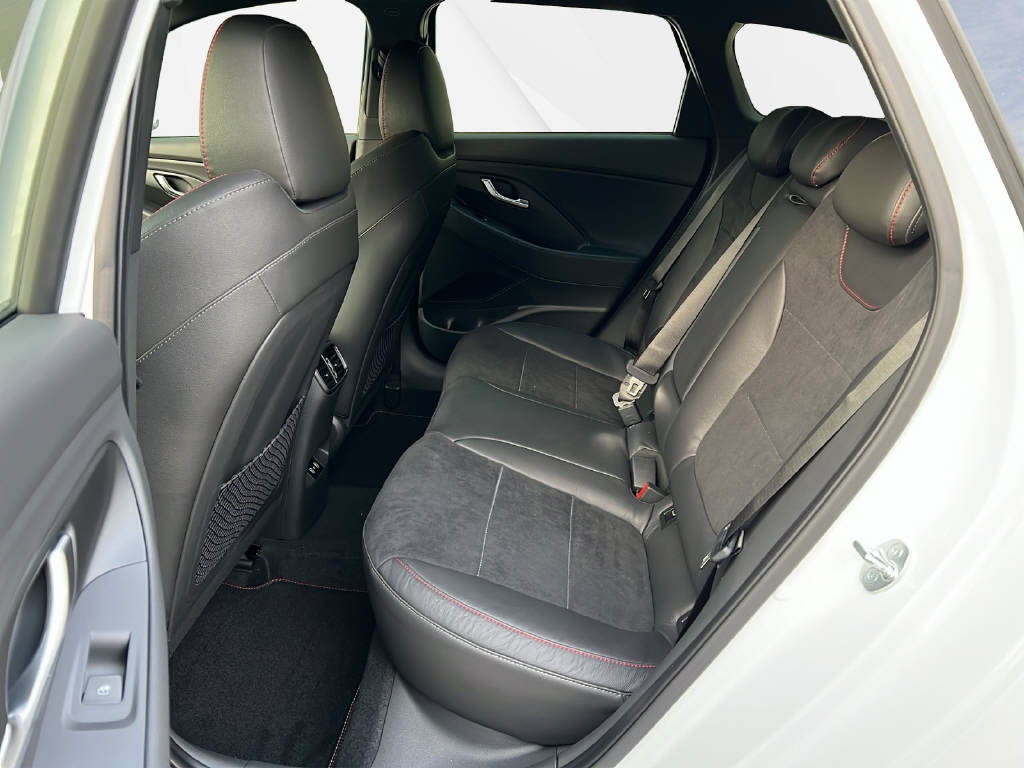 HYUNDAI i30 Wagon 1.5 T-GDi N Line 48V MH DCT-image-7