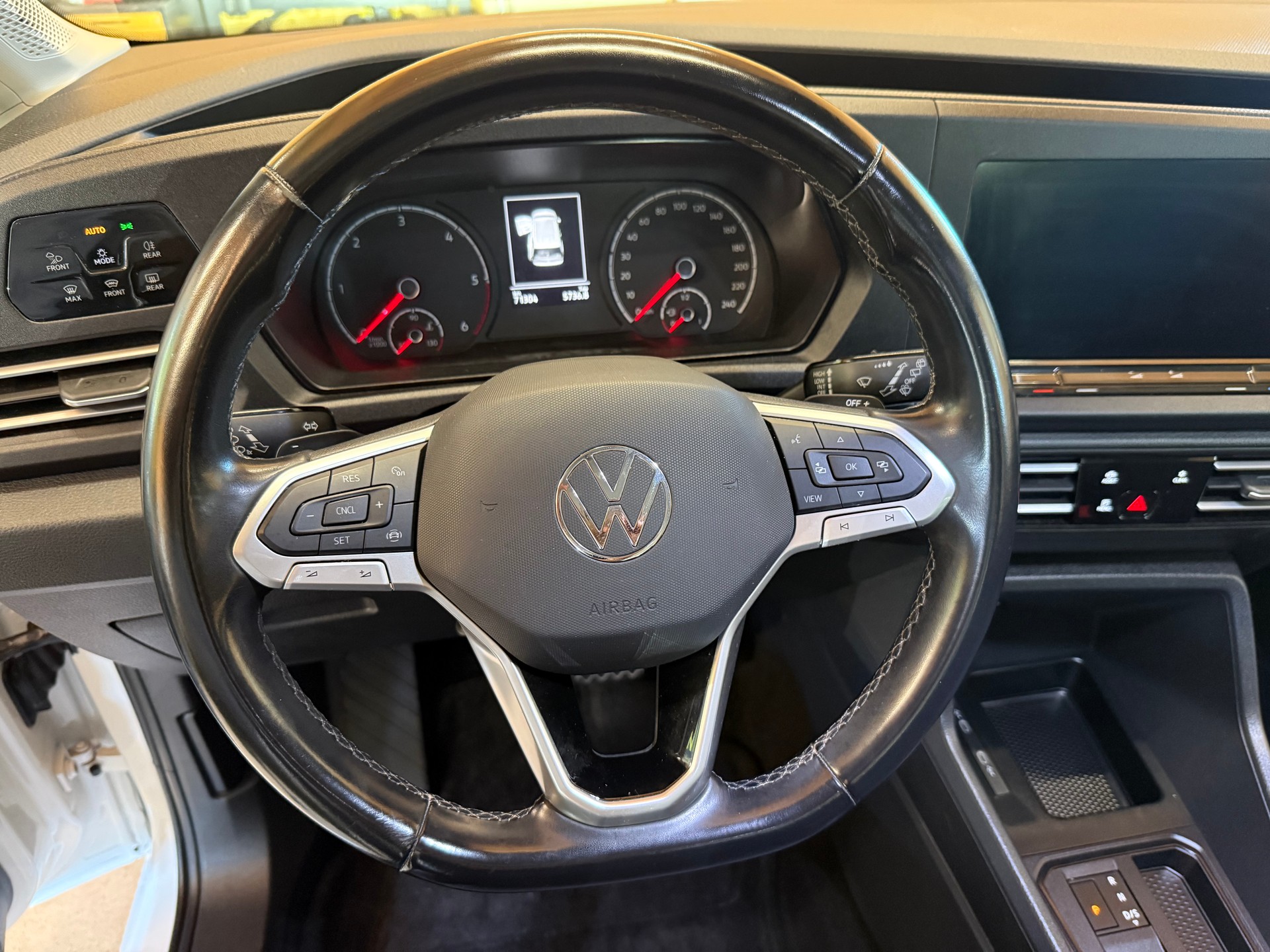 VW Caddy Maxi 2.0 TDI Life DSG-image-9