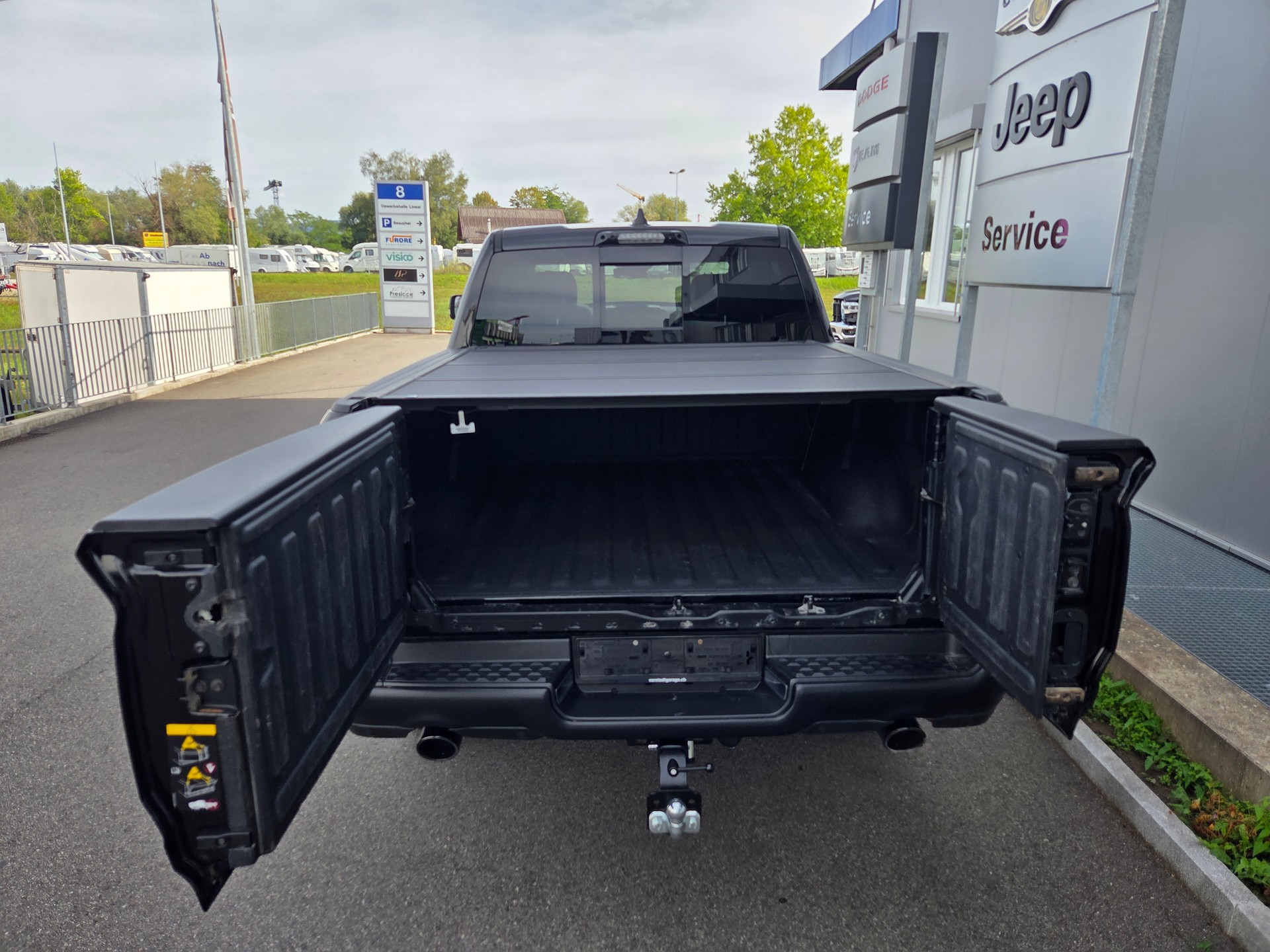 DODGE Ram 1500 5.7 V8 4x4 Rebel 396PS / 3.5T AHK-image-4