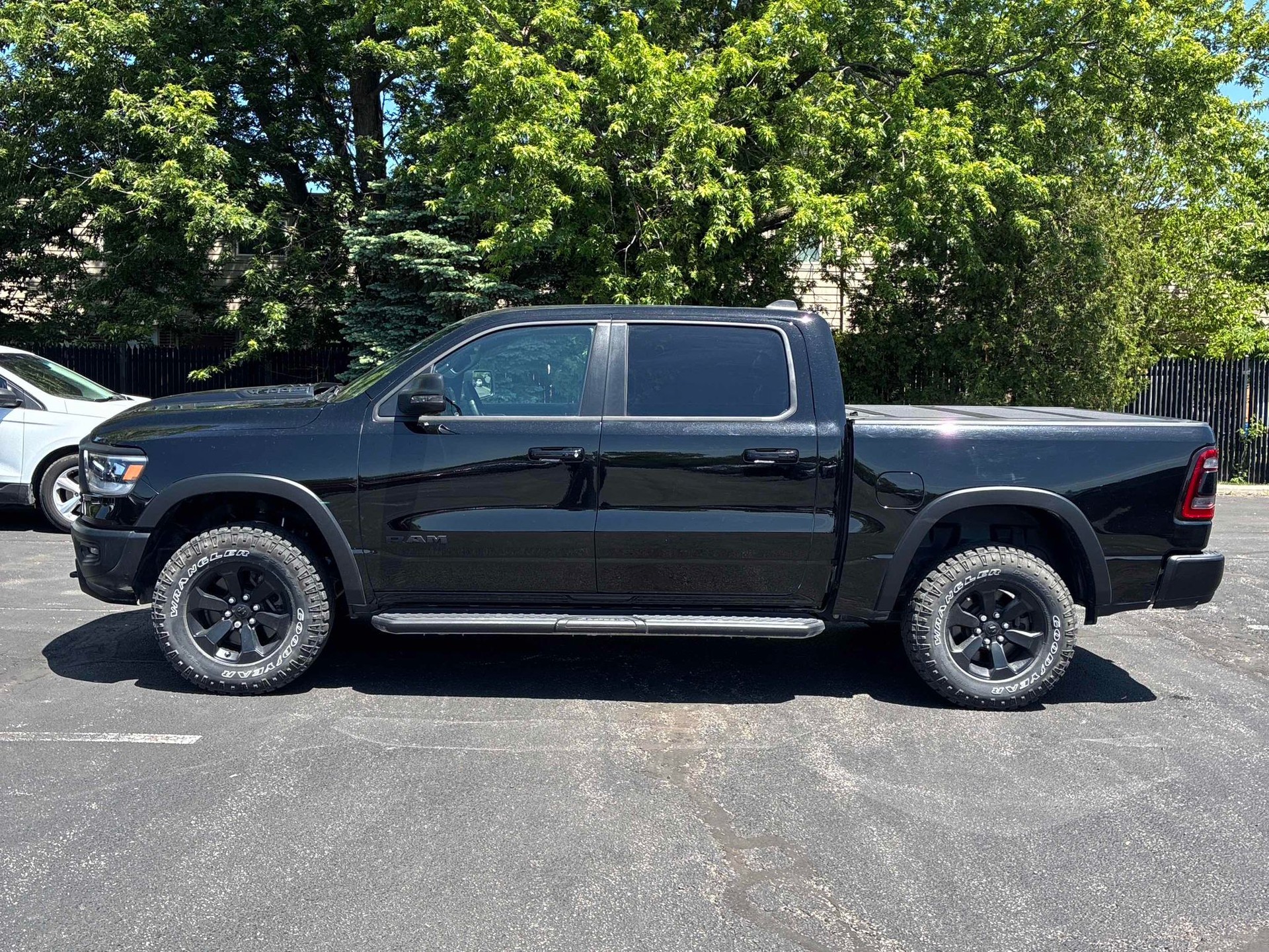 DODGE Ram 1500 5.7 V8 4x4 Rebel 396PS / 3.5T AHK-image-0