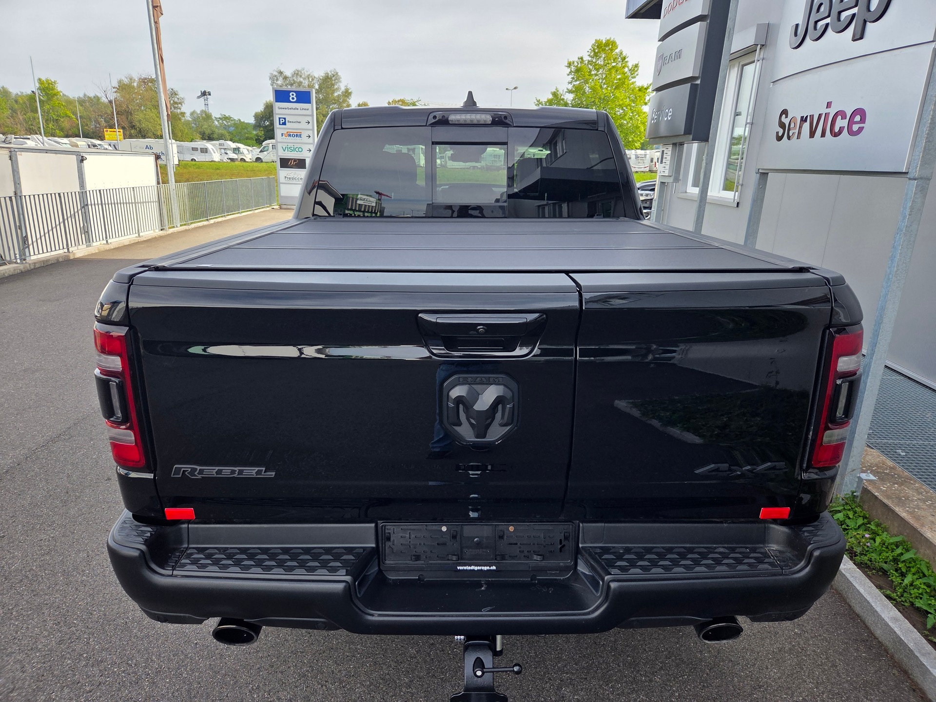 DODGE Ram 1500 5.7 V8 4x4 Rebel 396PS / 3.5T AHK-showroom-element-3