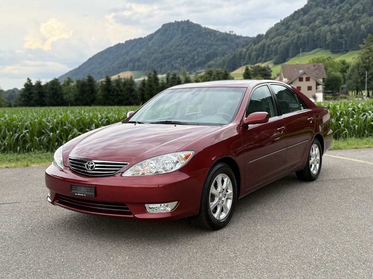 TOYOTA XLE V6 3.0-image-1