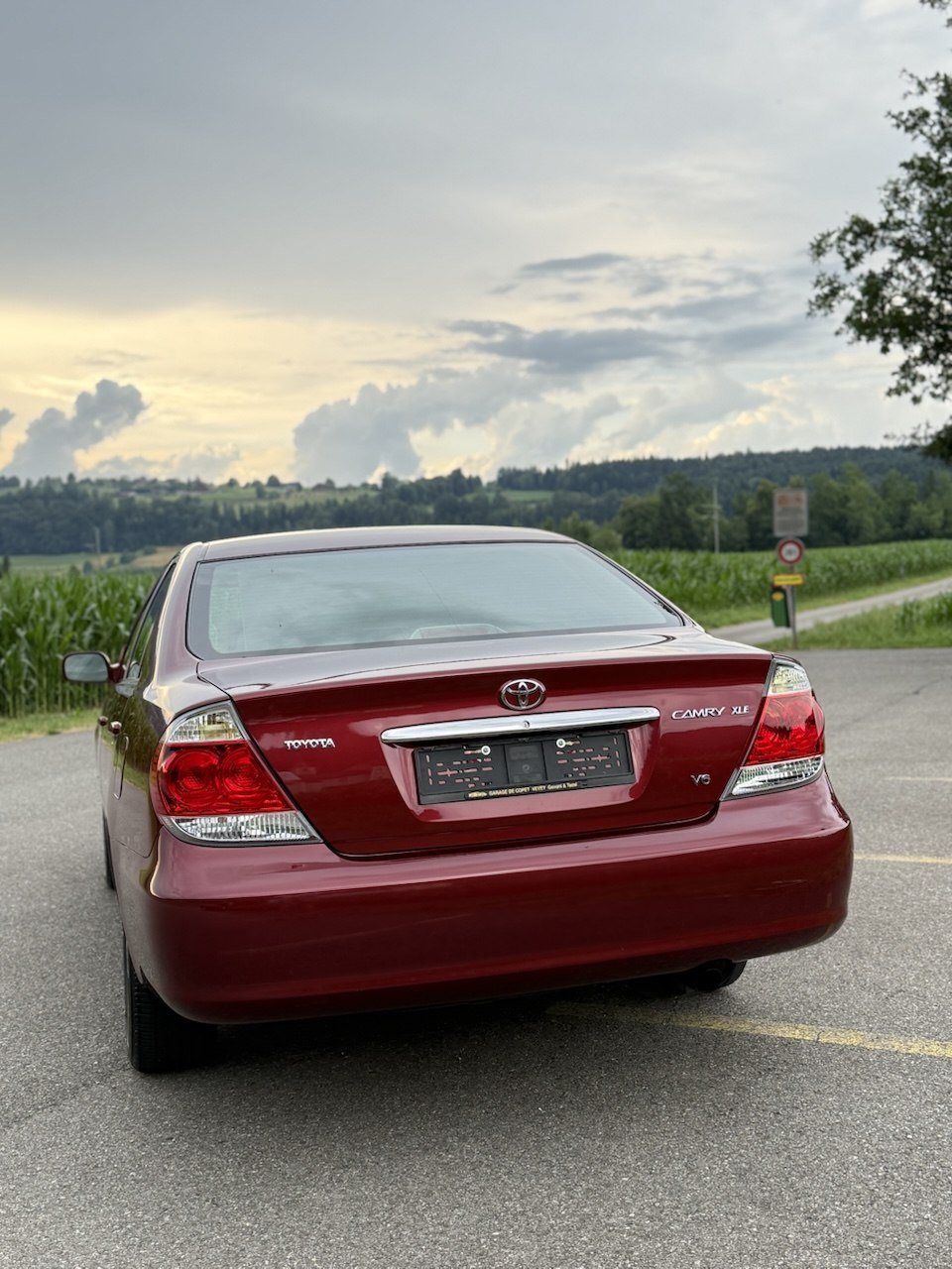 TOYOTA XLE V6 3.0-image-2