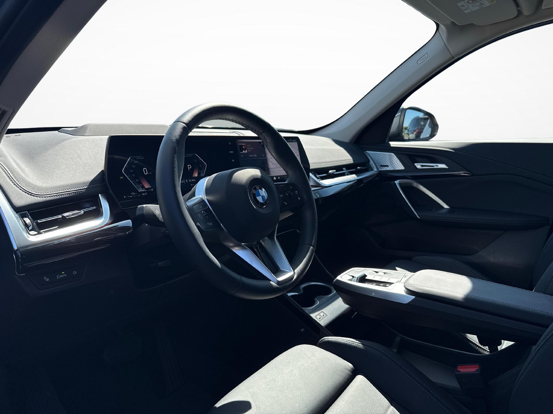 BMW X1 23d xDrive23d-image-10