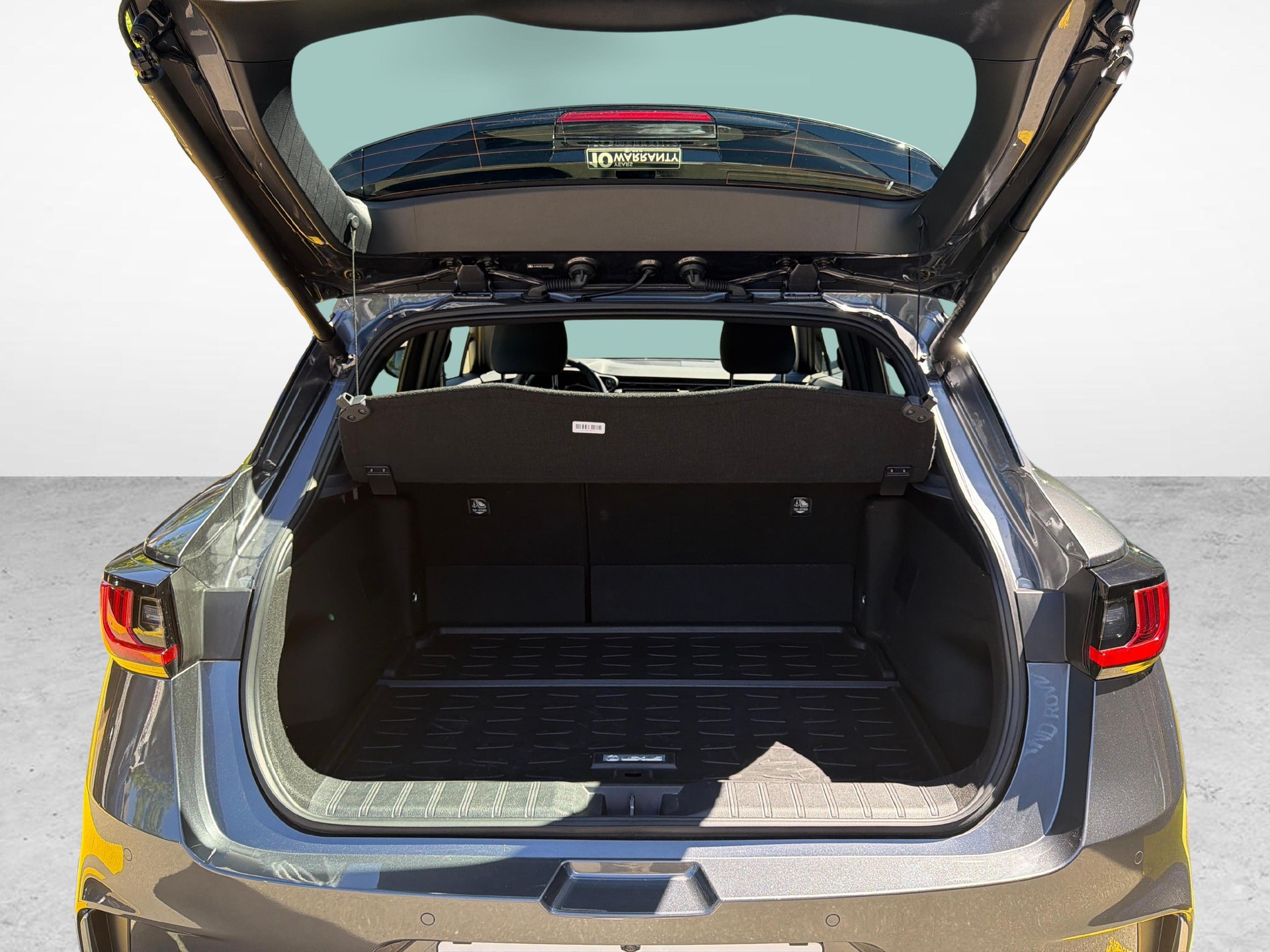 LEXUS LBX 1.5 Hybrid Relax AWD-image-10