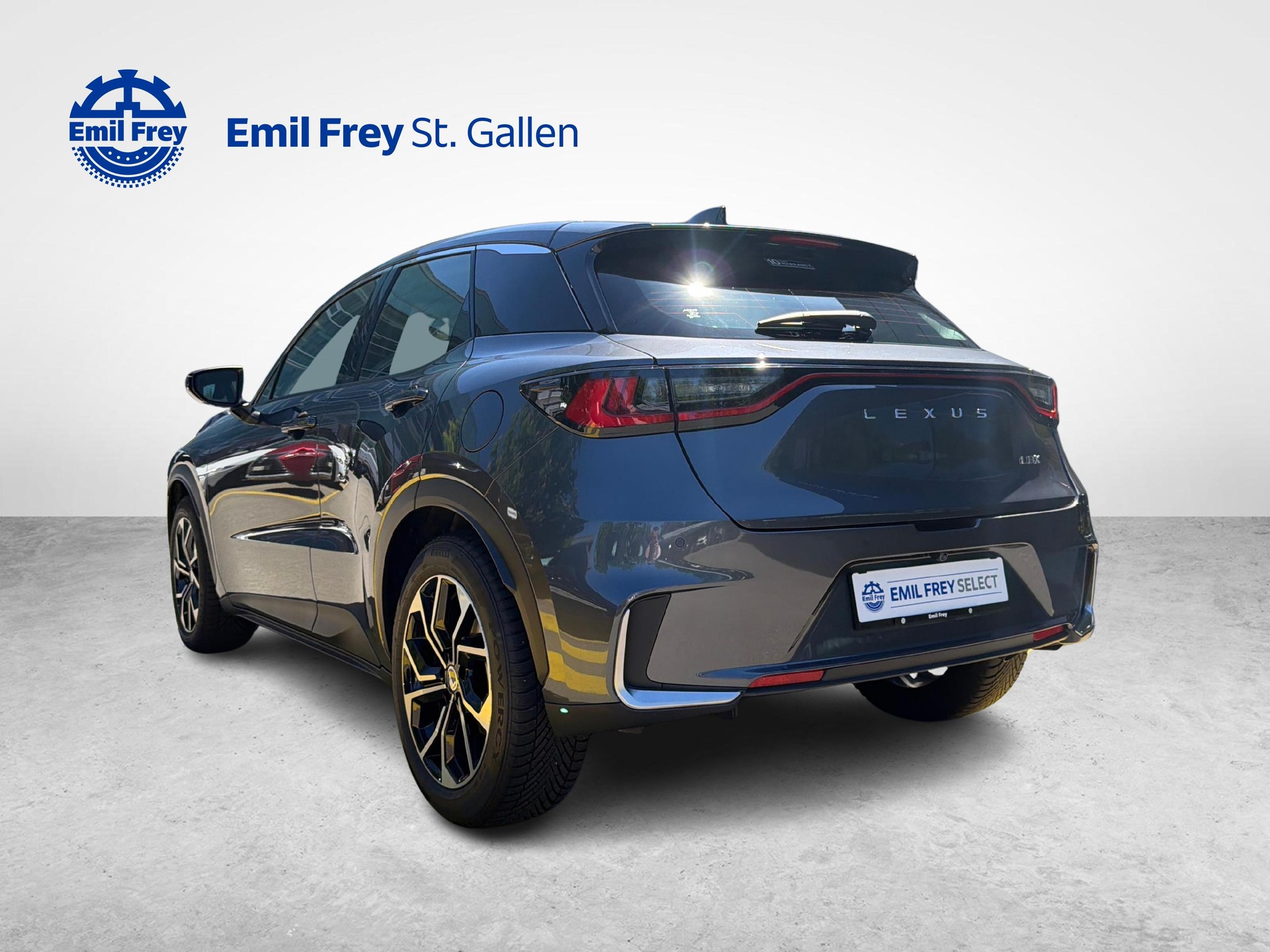 LEXUS LBX 1.5 Hybrid Relax AWD-image-2