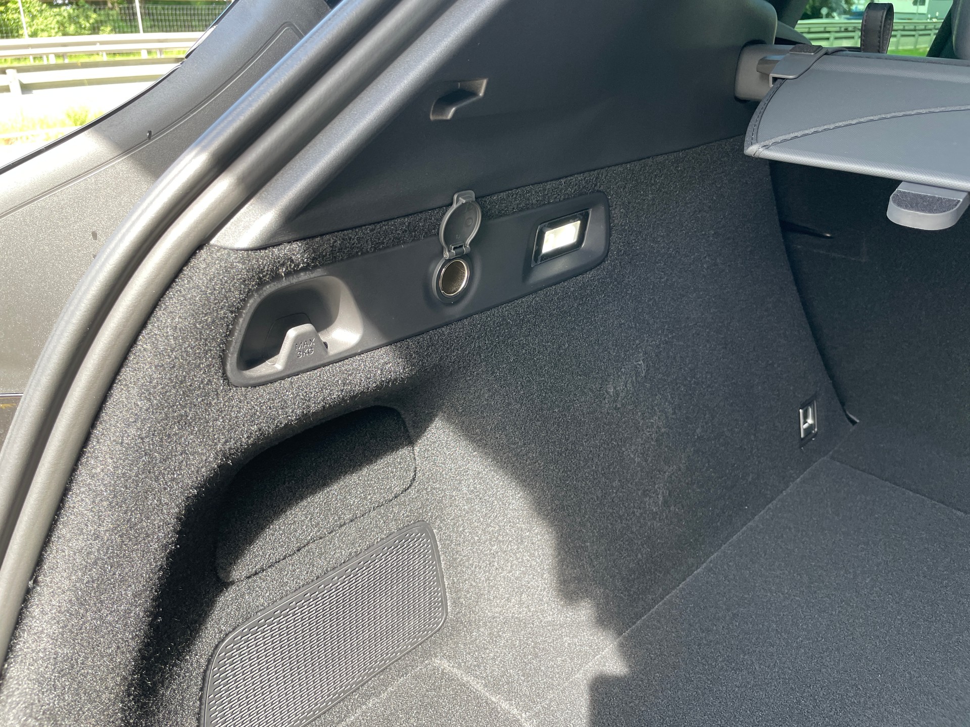 ZEEKR ZEEKR 7X 100kWh Privilege AWD mit Comfort und Cockpitpaket / MODELL 26-image-8